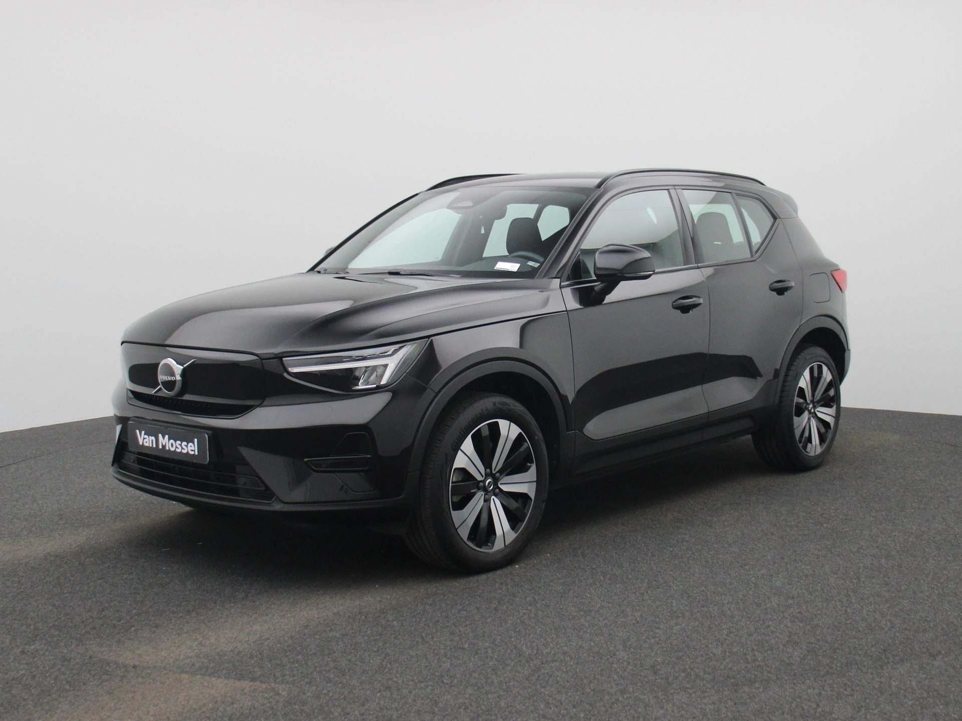 Volvo-XC40-image-0