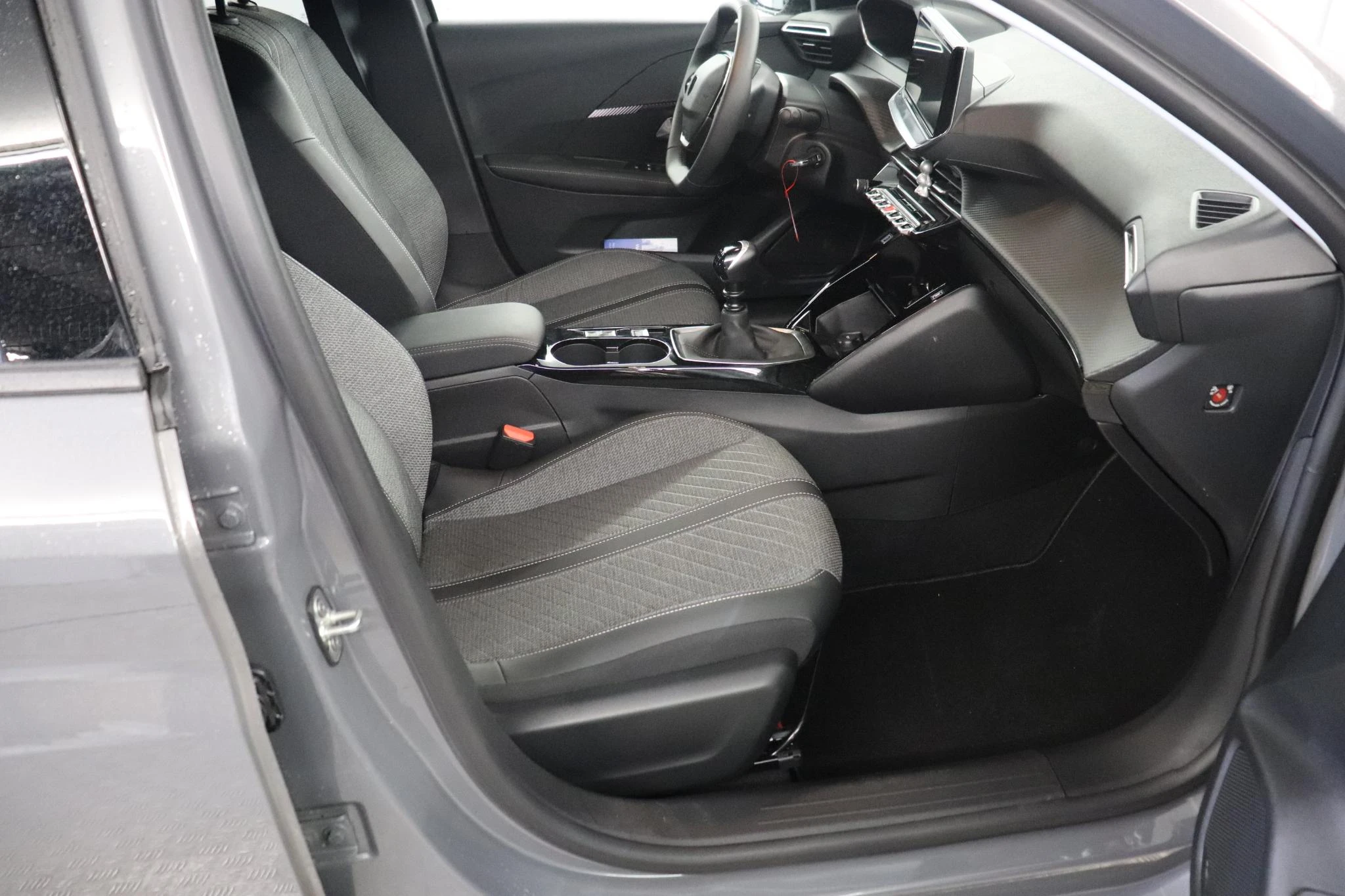 Peugeot 208 1.2 PureTech 100 MAN6 S&S Allure