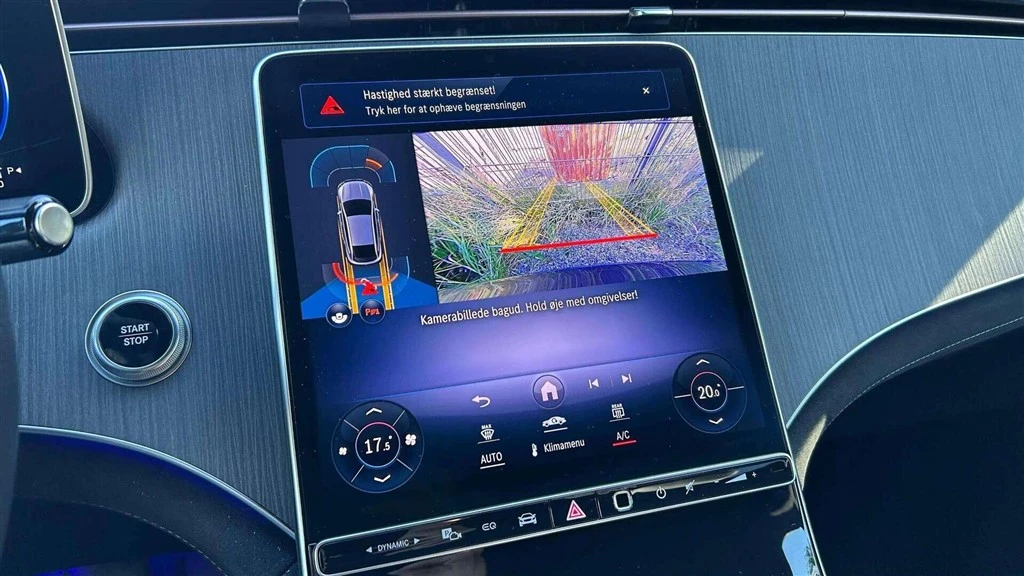 Mercedes-Benz-EQE-image-15