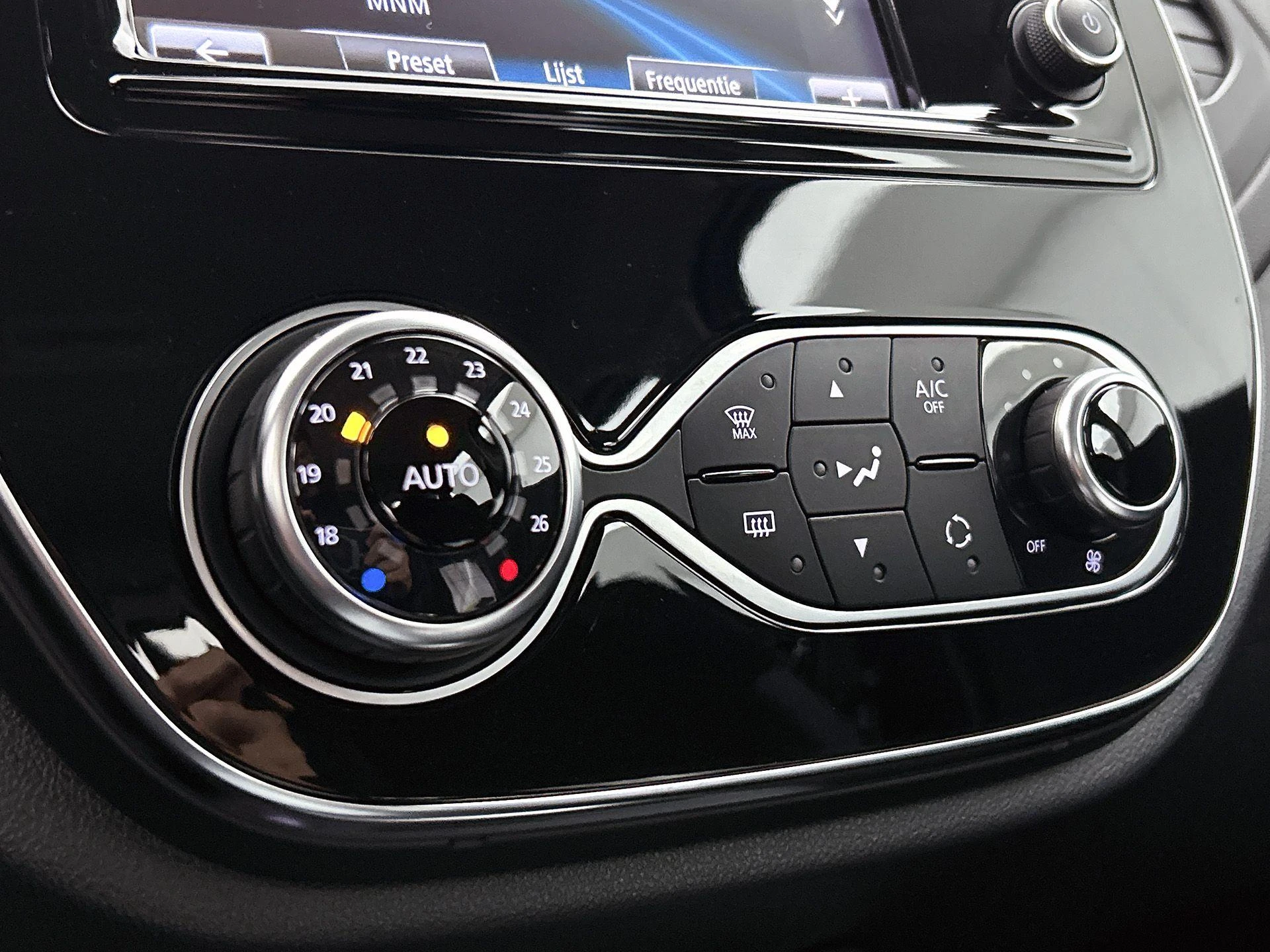Renault-Captur-image-22