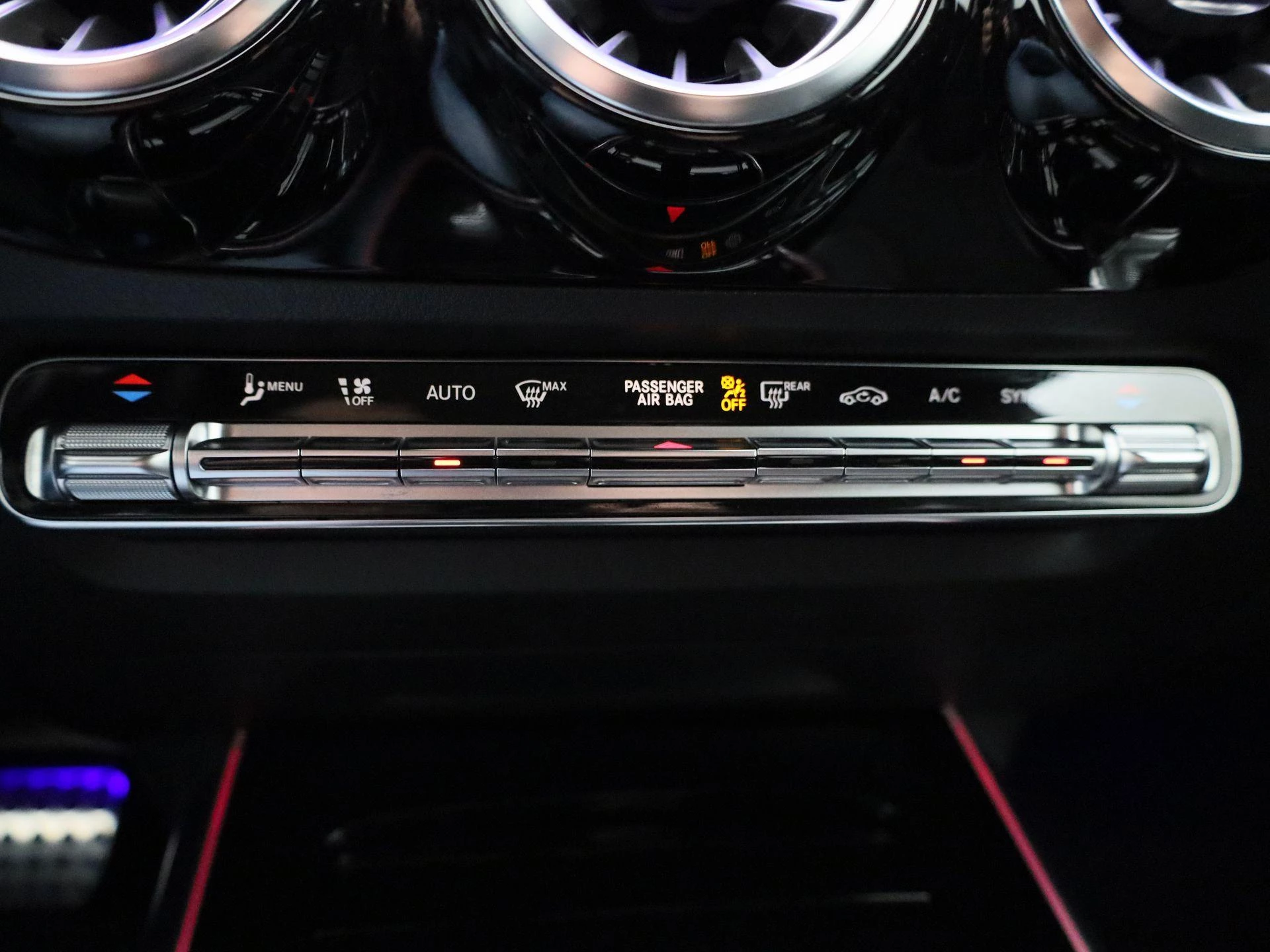 Mercedes-Benz-B-Klasse-image-31