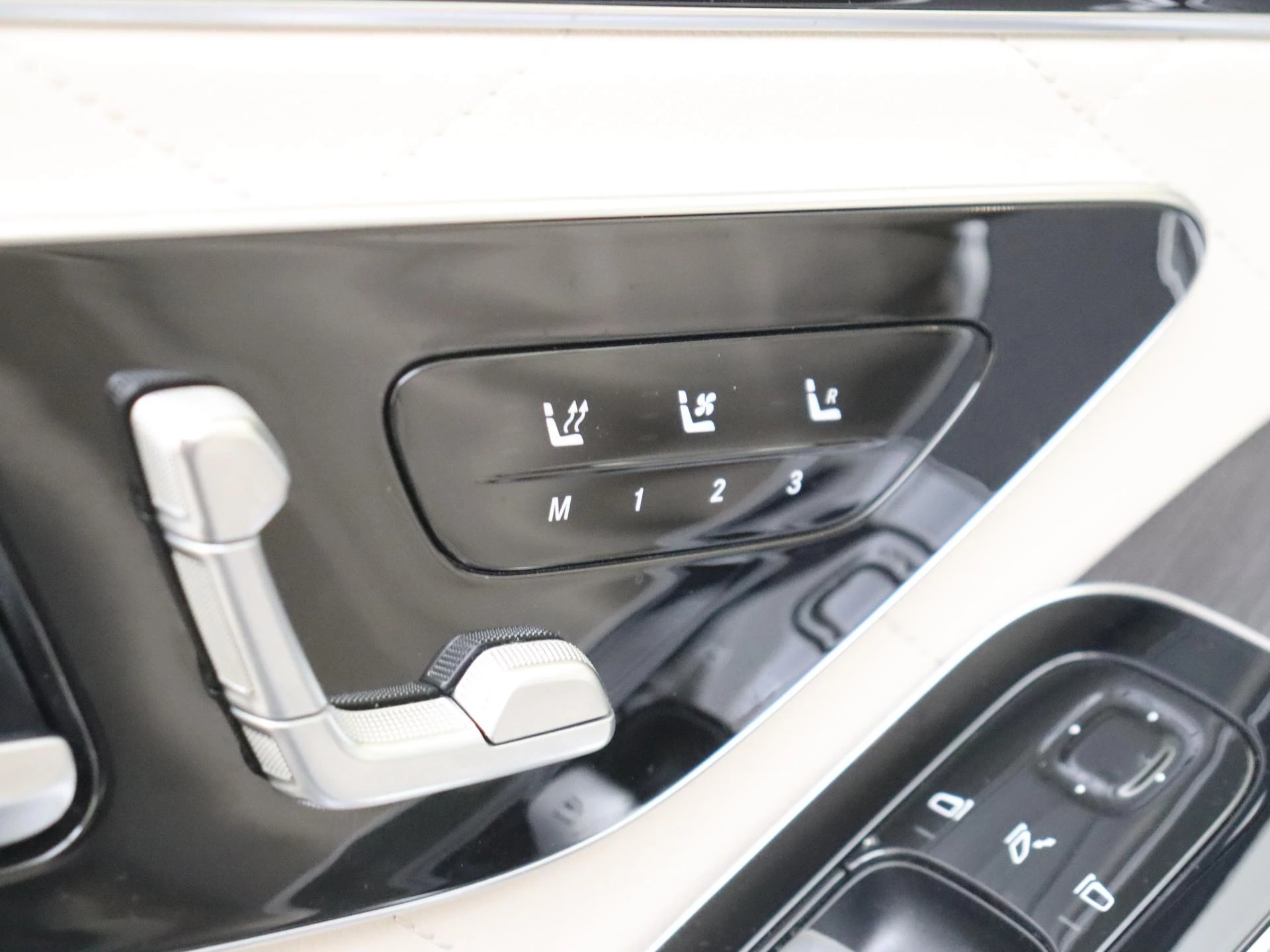 Mercedes-Benz S-Klasse 500 4MATIC Lang AMG Line