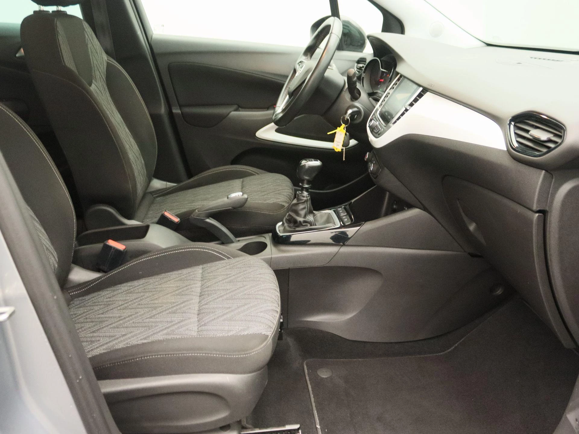 Opel-Crossland X-image-24