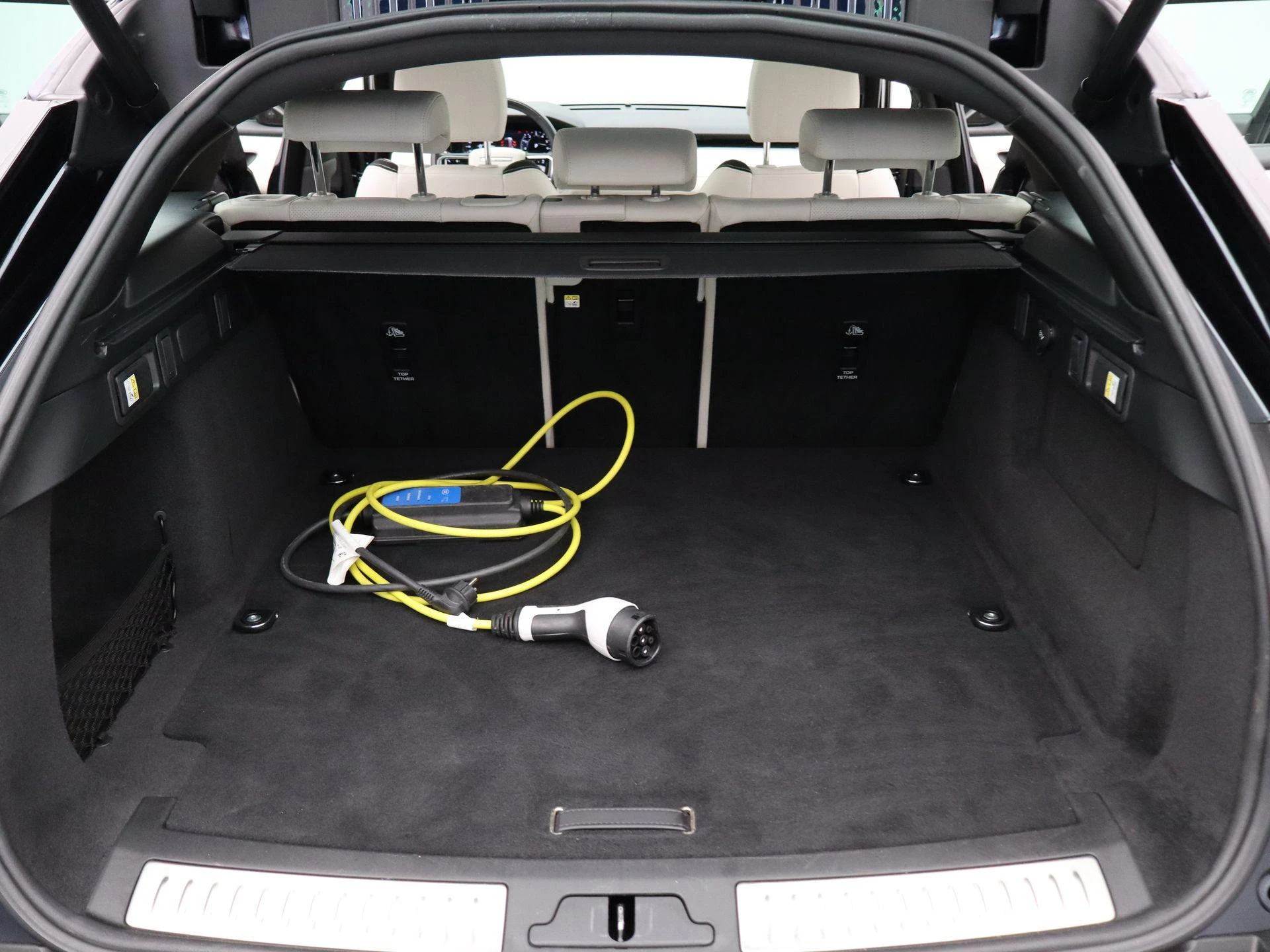 Land Rover-Range Rover Velar-image-13