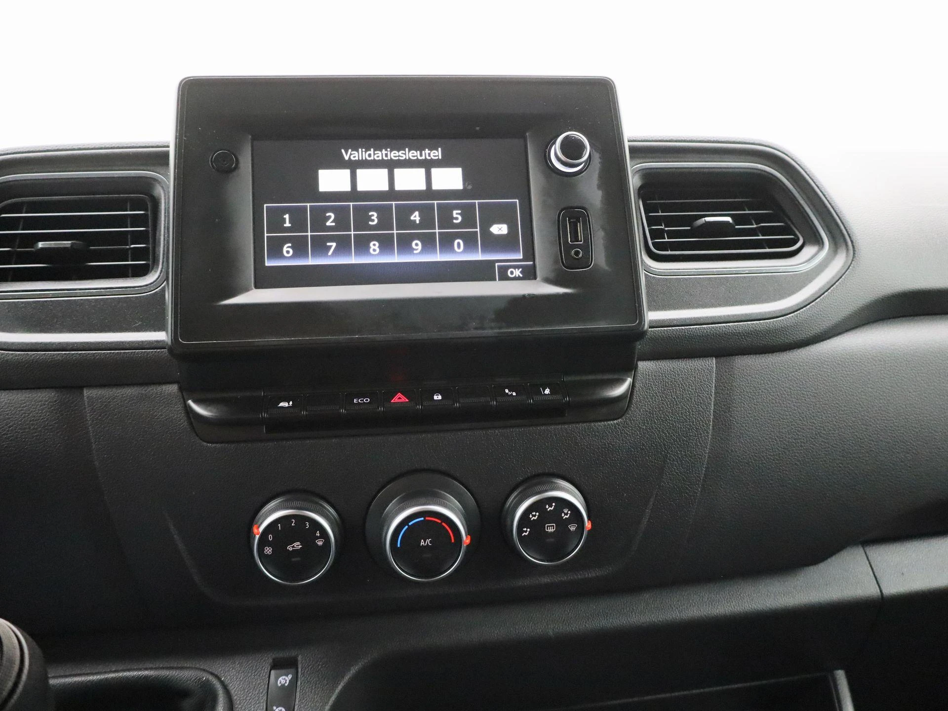 Renault-Master-image-8