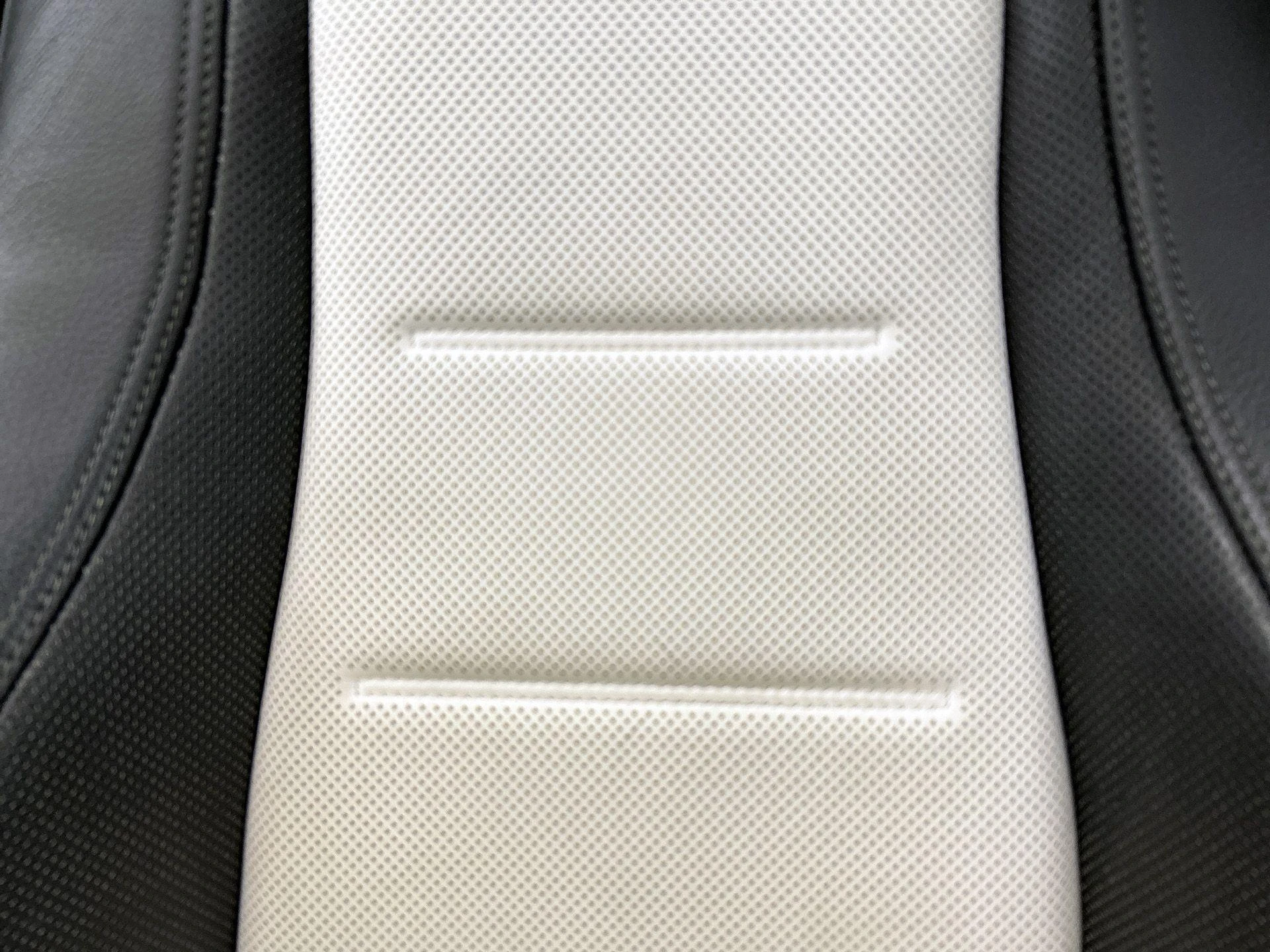 Mercedes-Benz-GLE-image-18