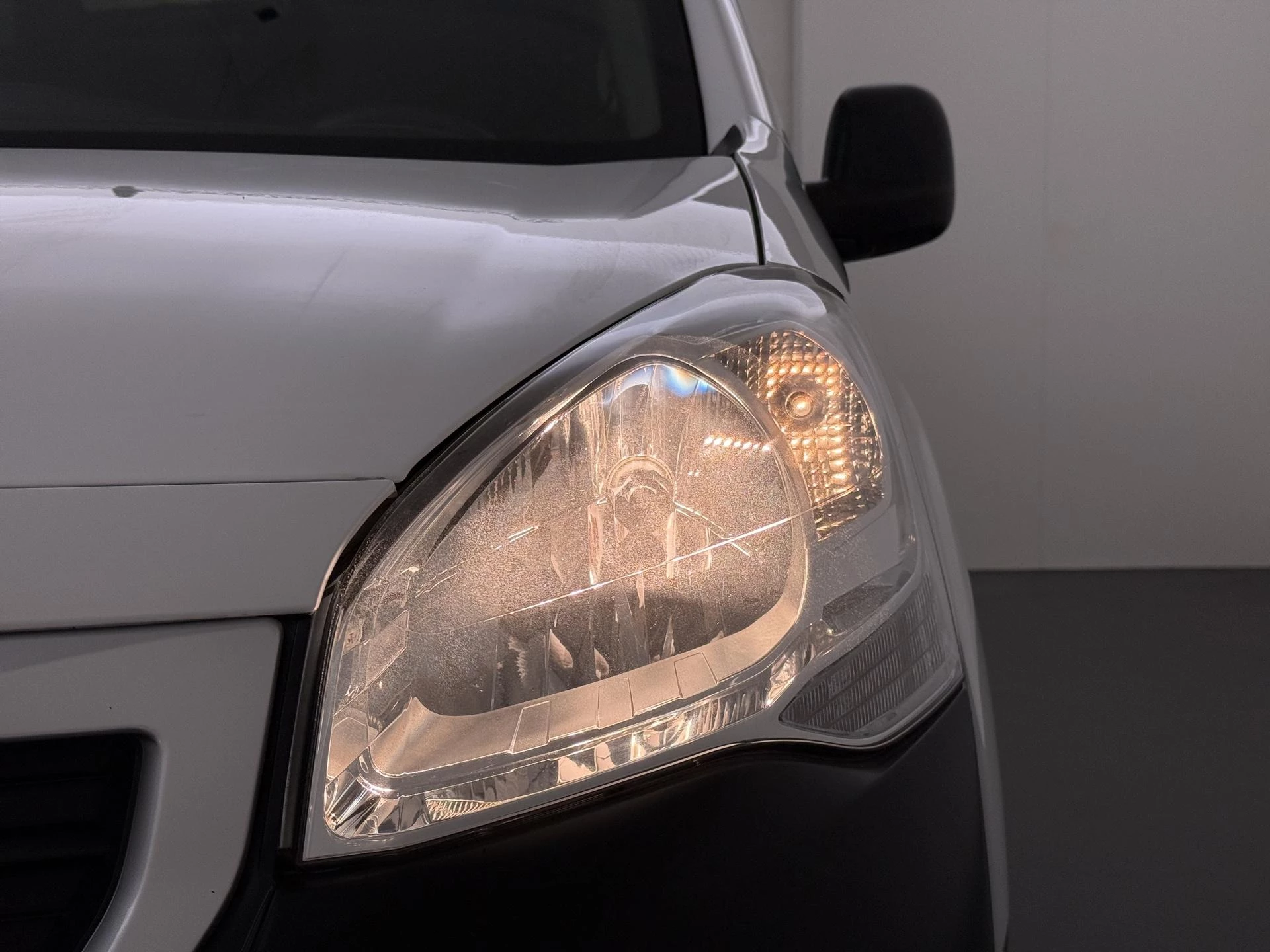 Peugeot-e-Partner-image-23