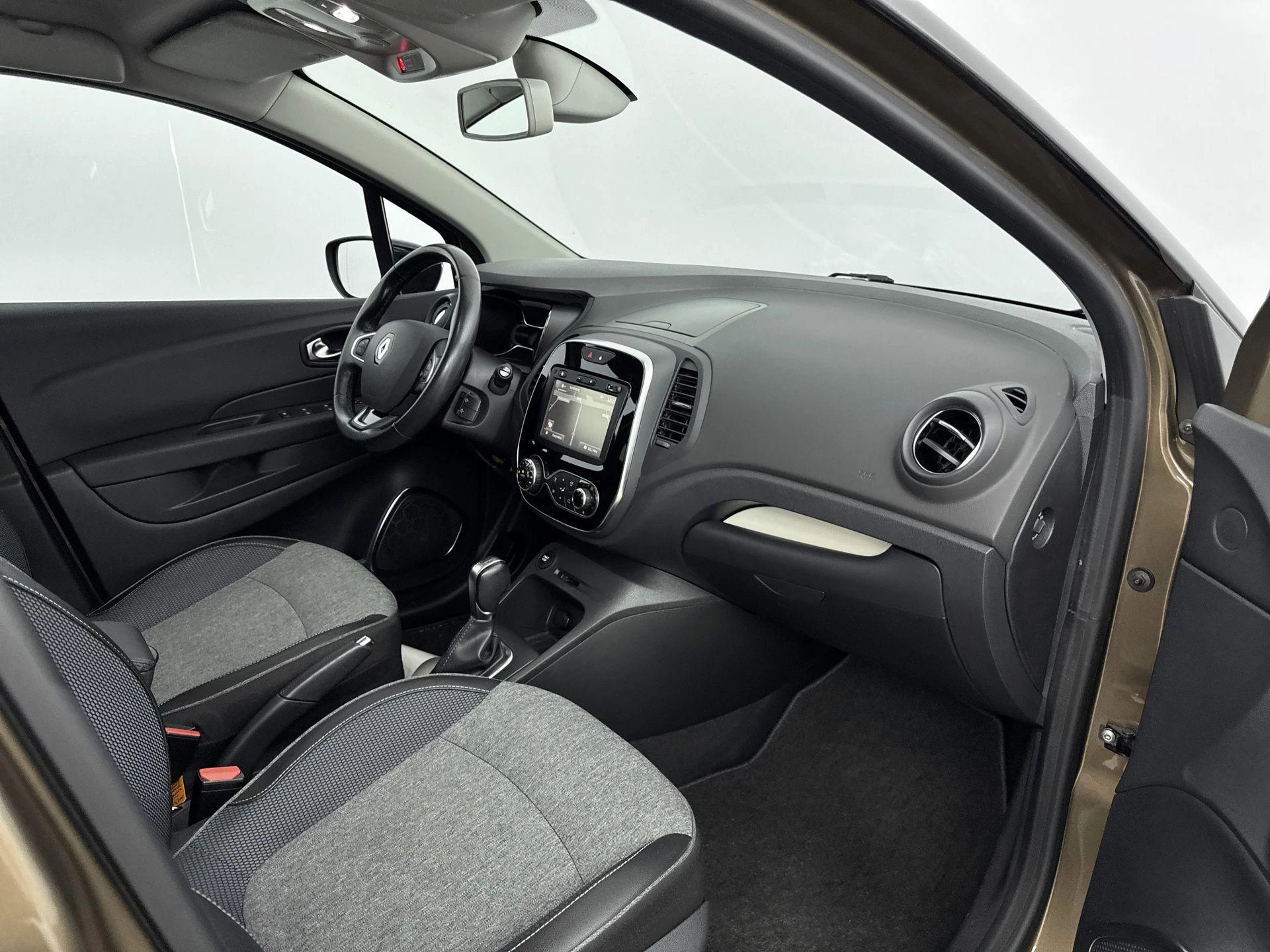Renault Captur 1.2 TCe 120Pk Intens