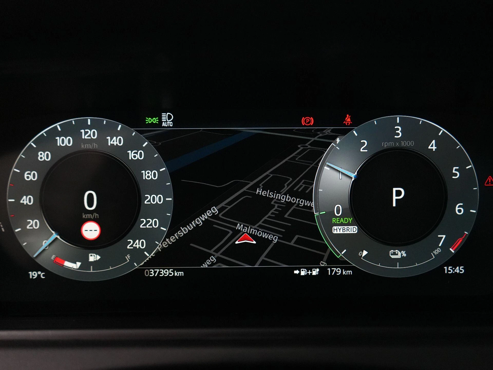 Land Rover-Range Rover Velar-image-10