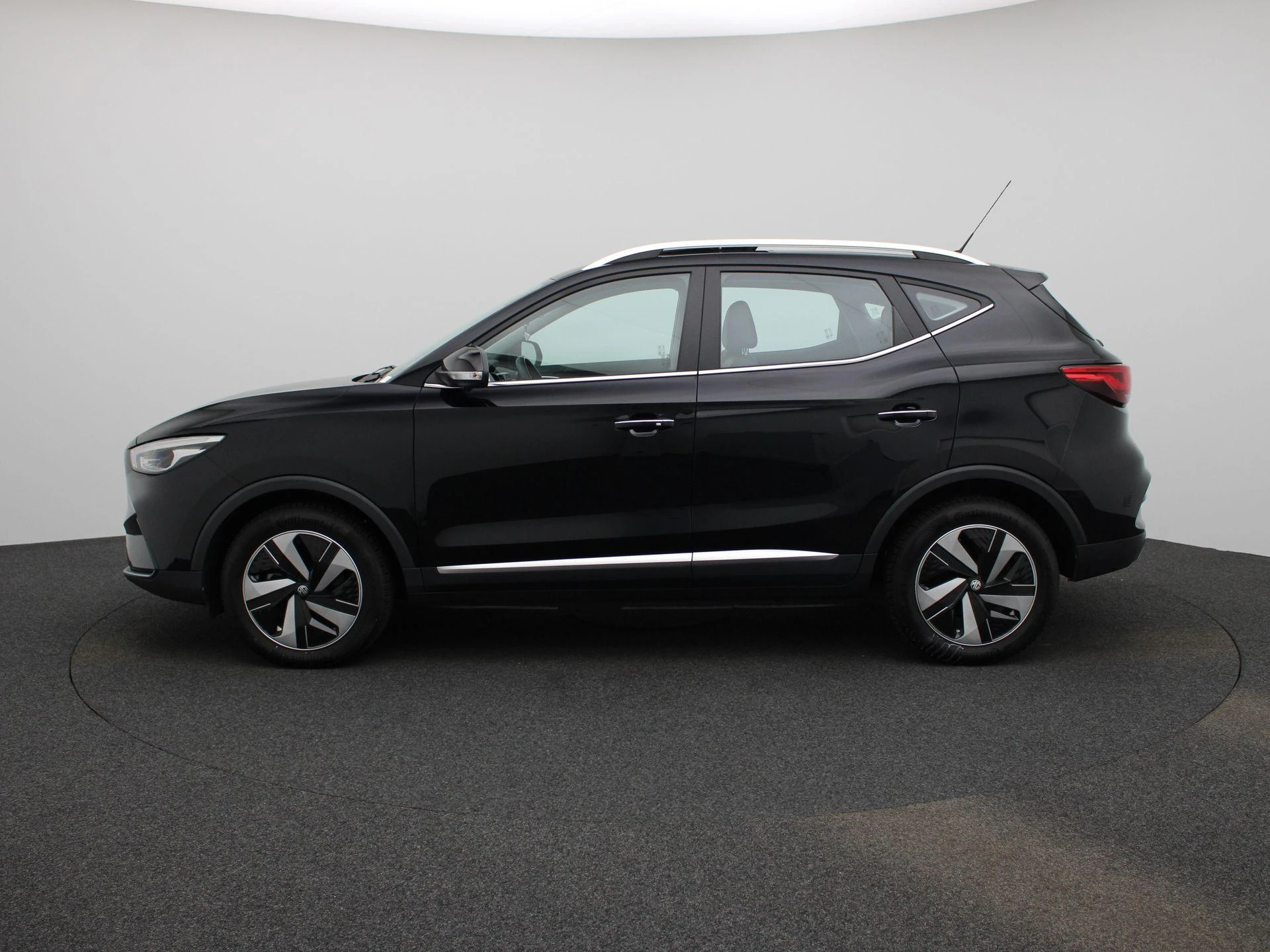 MG-ZS EV-image-3