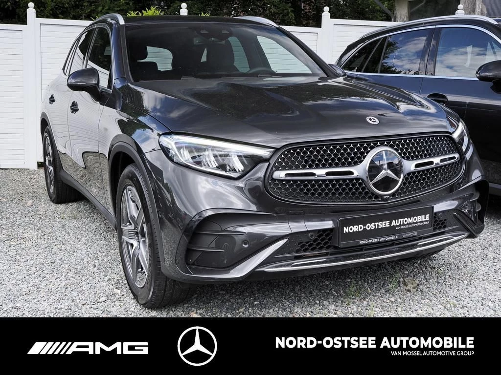 Mercedes-Benz GLC 300 d AMG 4M AHK DISTRONIC MBUX KEYLESS-GO AMG Line