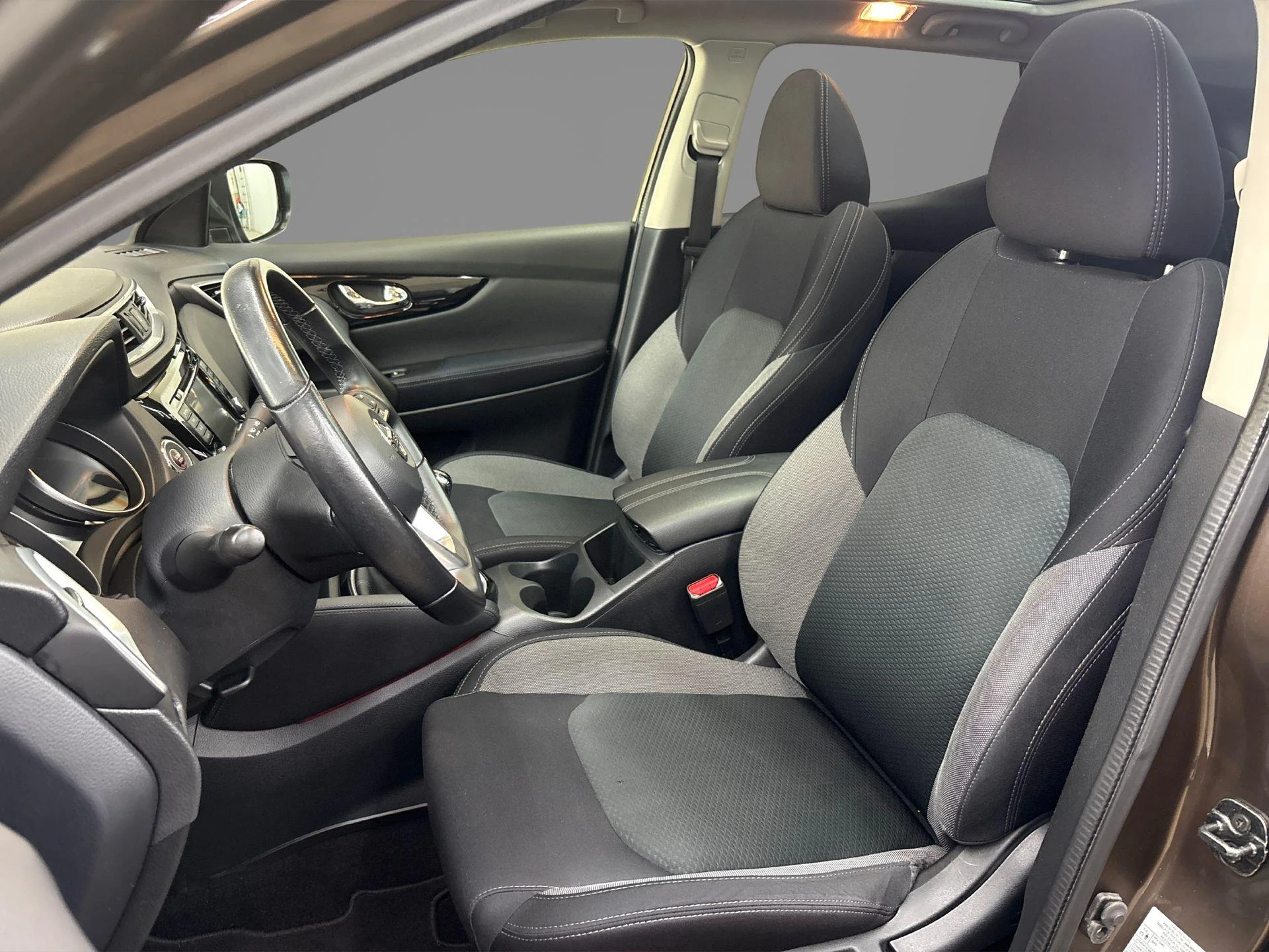 Nissan-QASHQAI-image-32