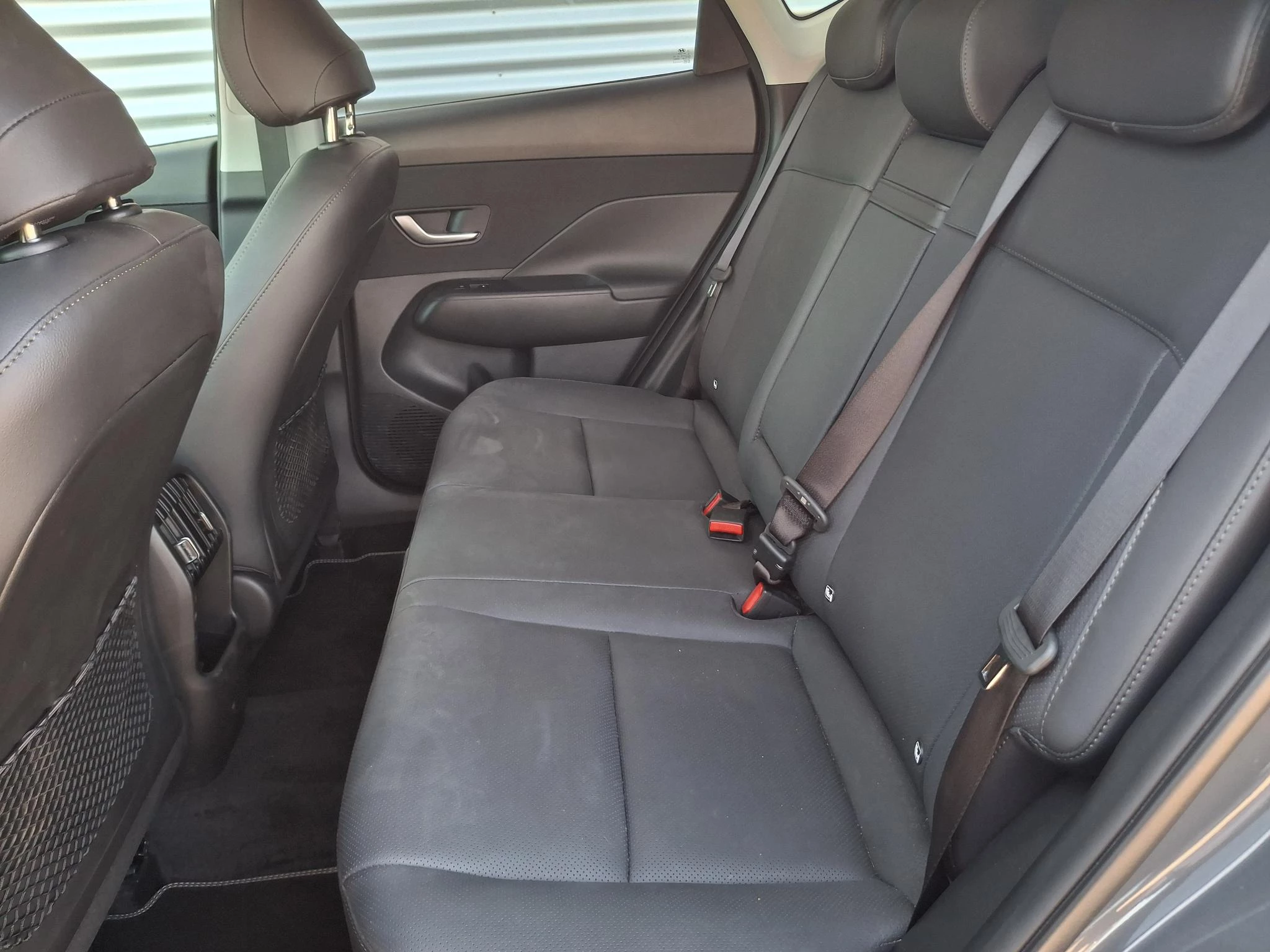 Hyundai Kona 1.6 GDI HEV Premium Sky