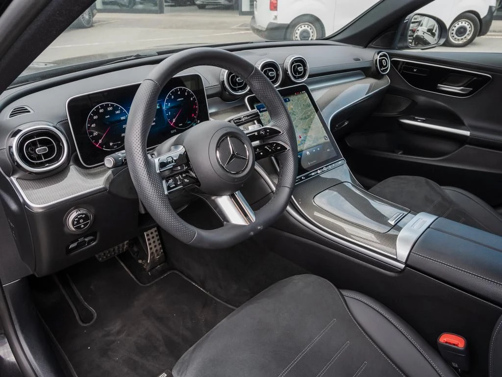 Mercedes-Benz-C-Klasse 300-image-8