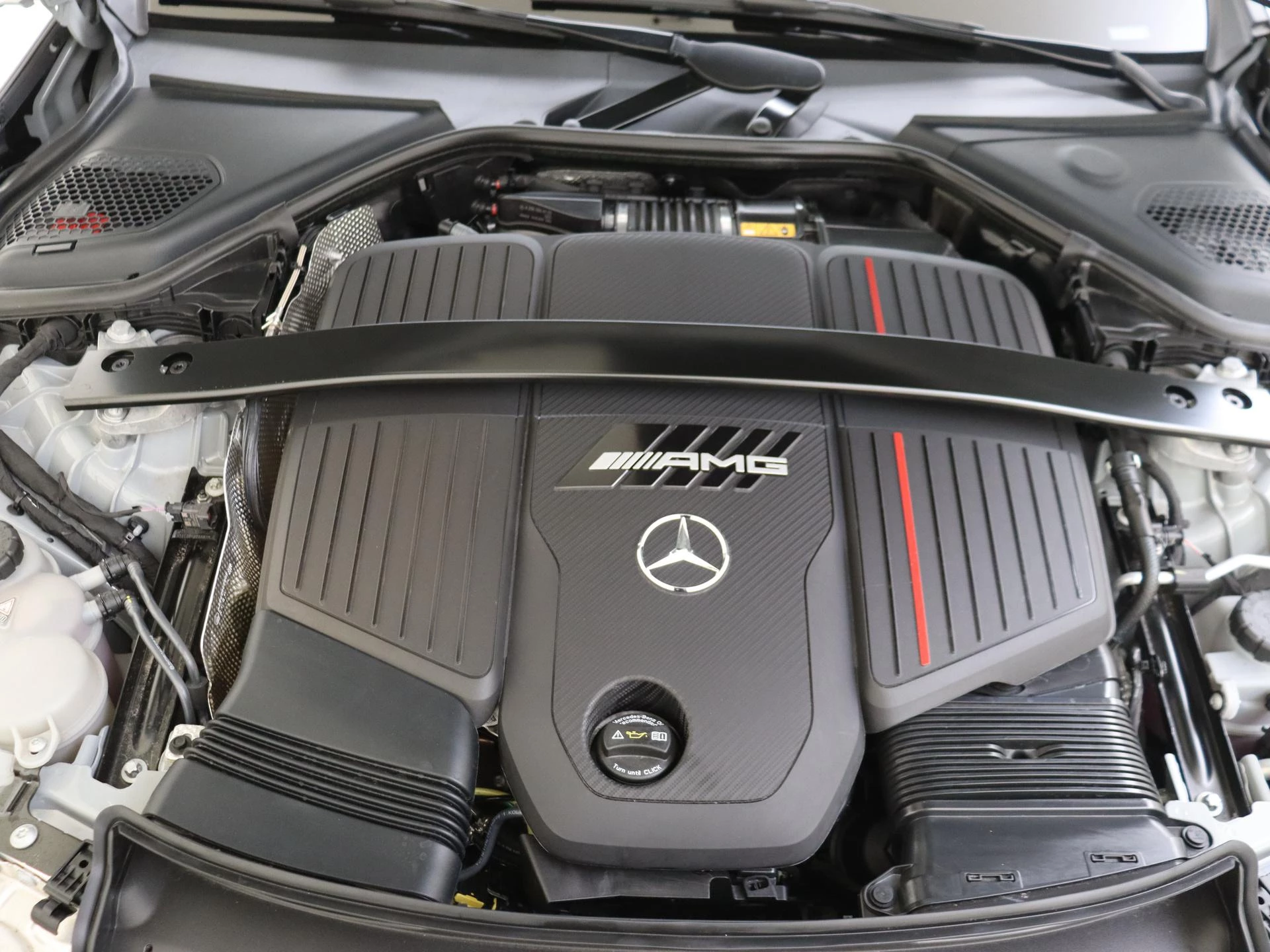 Mercedes-Benz-E-Klasse-image-4