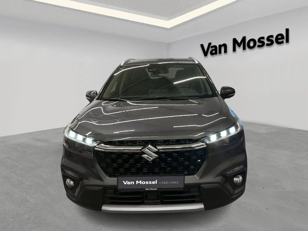 Suzuki-S-Cross-image-1