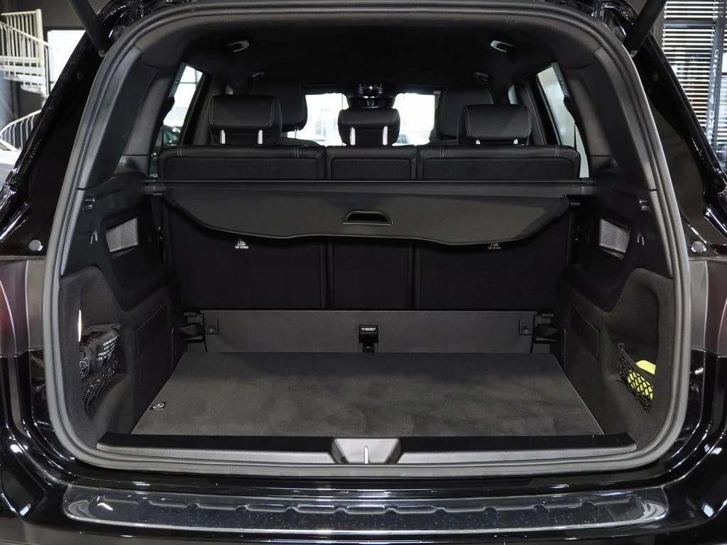 Mercedes-Benz-GLB 200 d-image-14