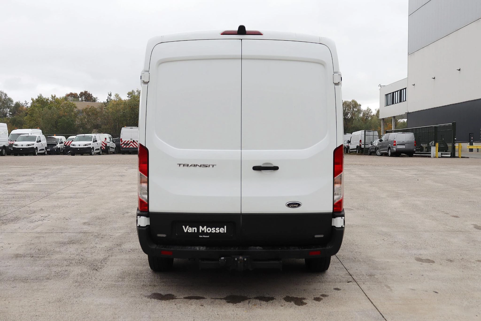 Ford-Transit-image-4