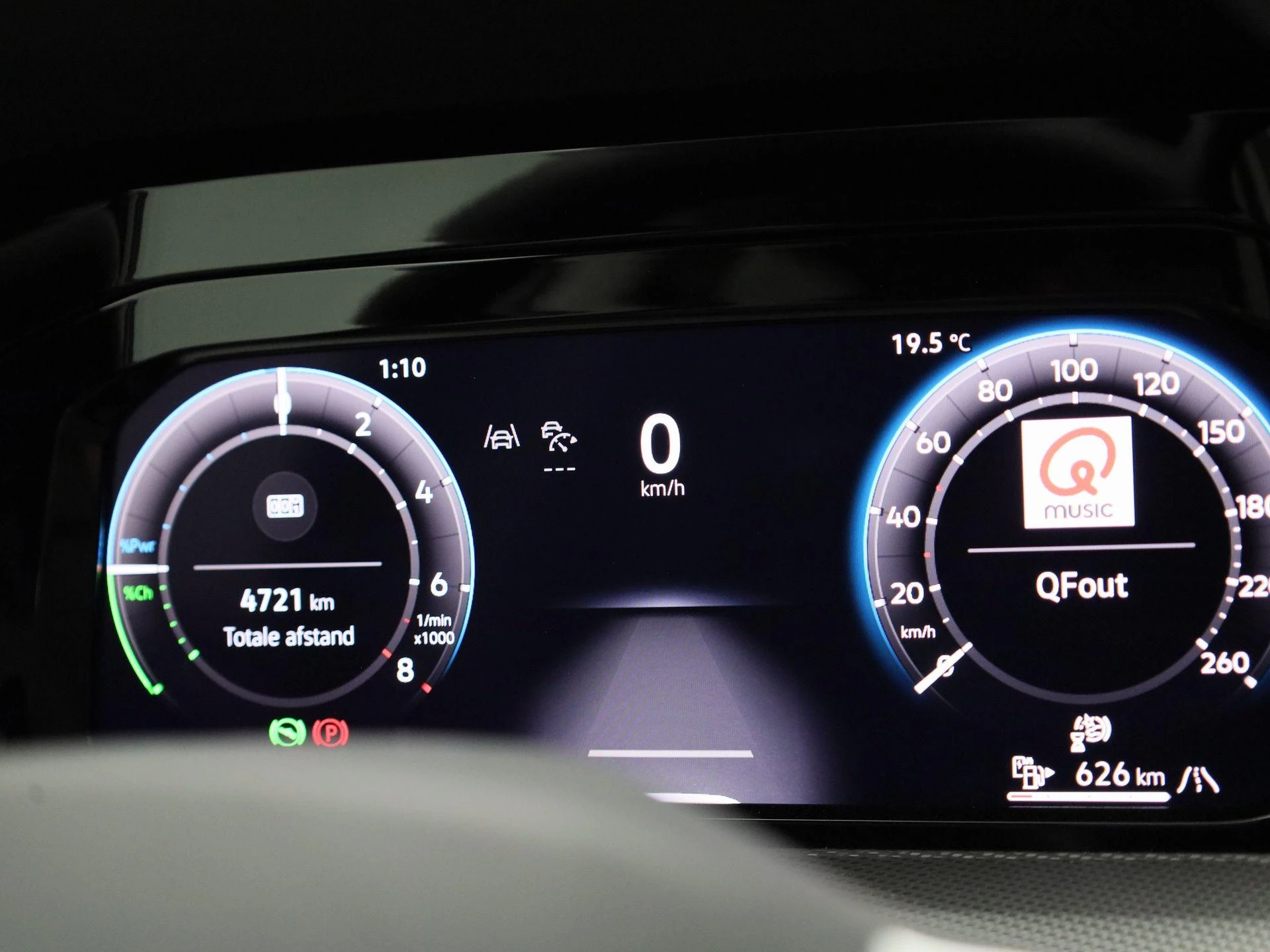 Volkswagen-Golf-image-28