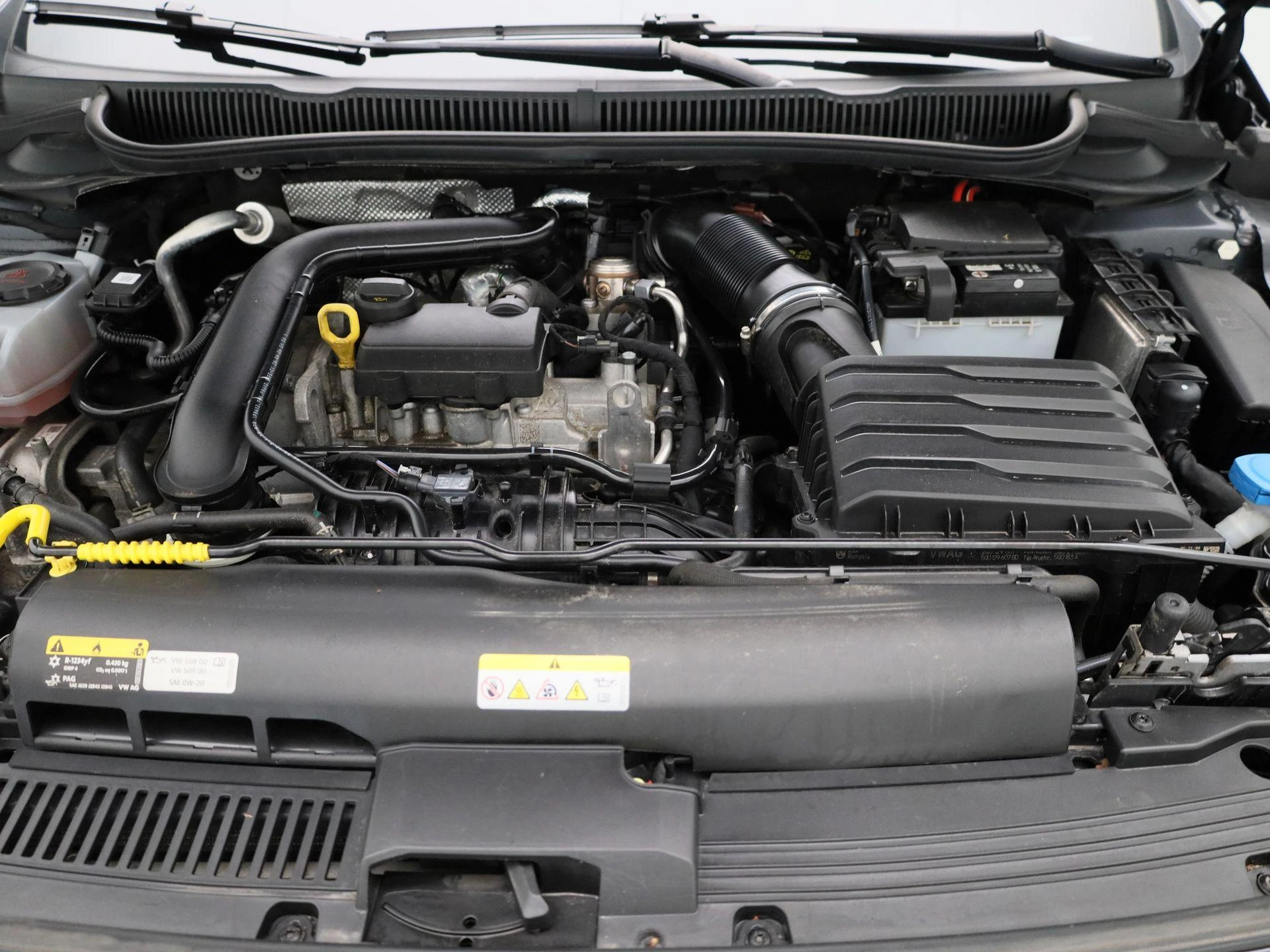 Volkswagen-Polo-image-30