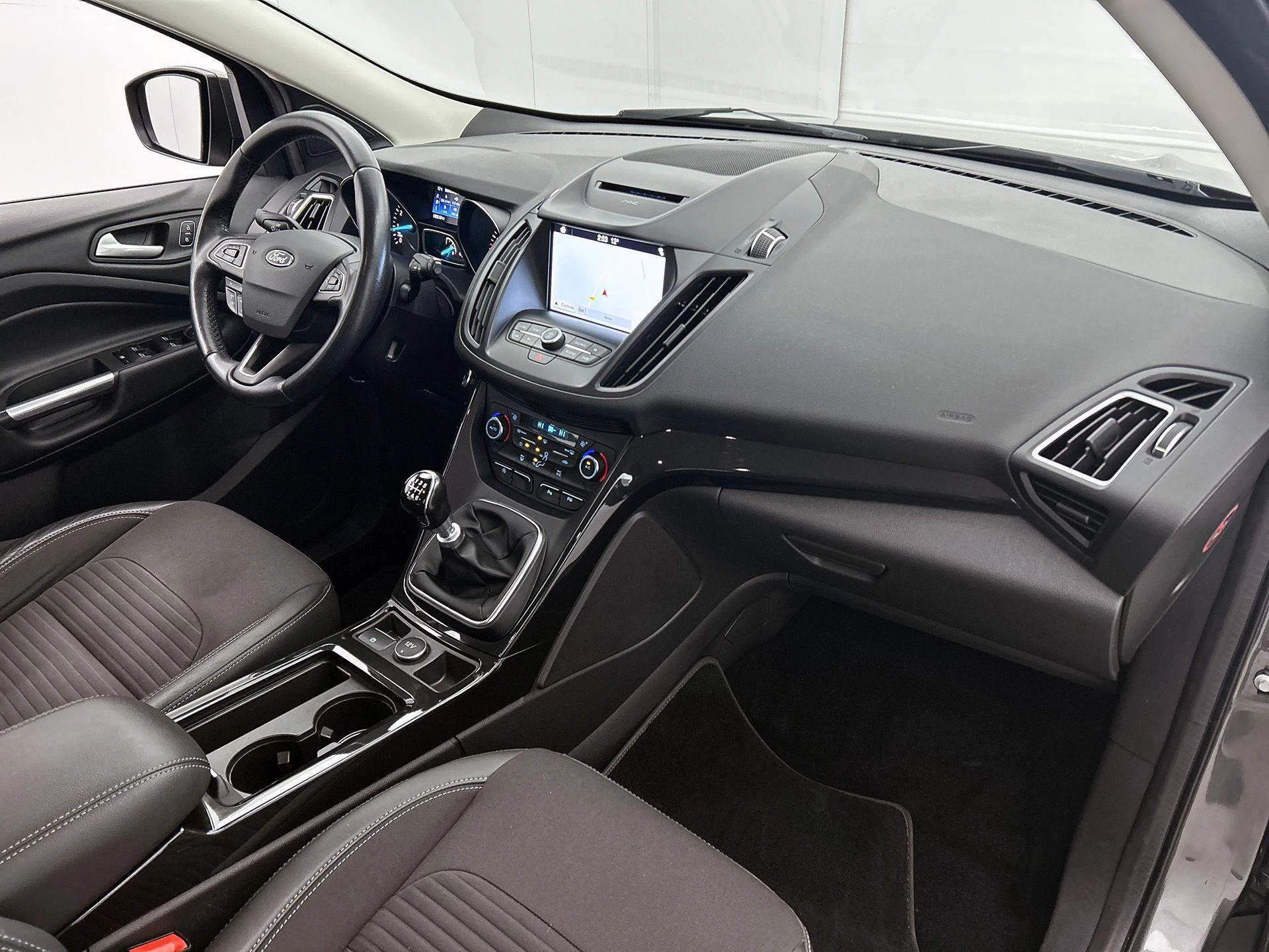 Ford-Kuga-image-15