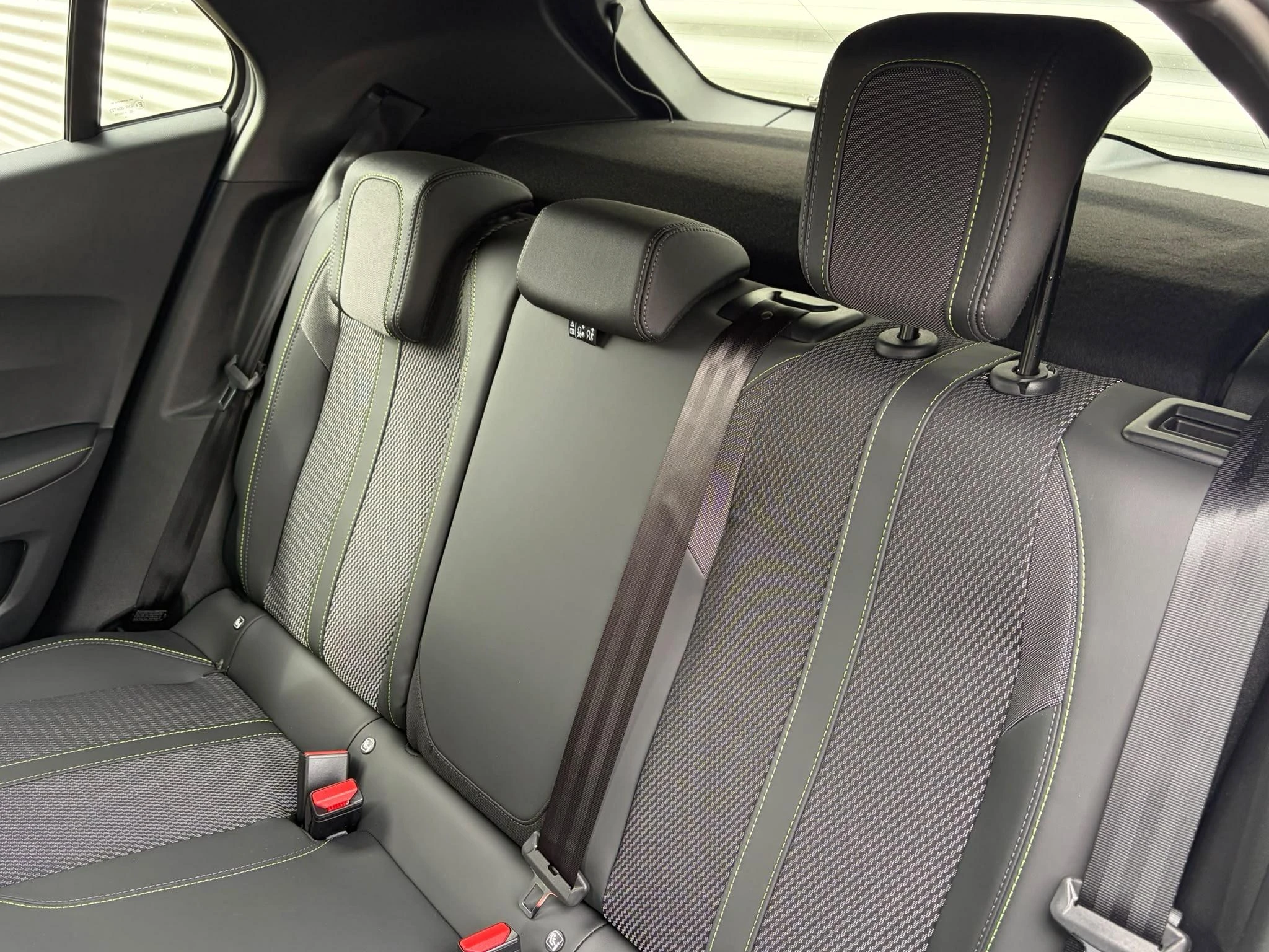 Peugeot-2008-image-11