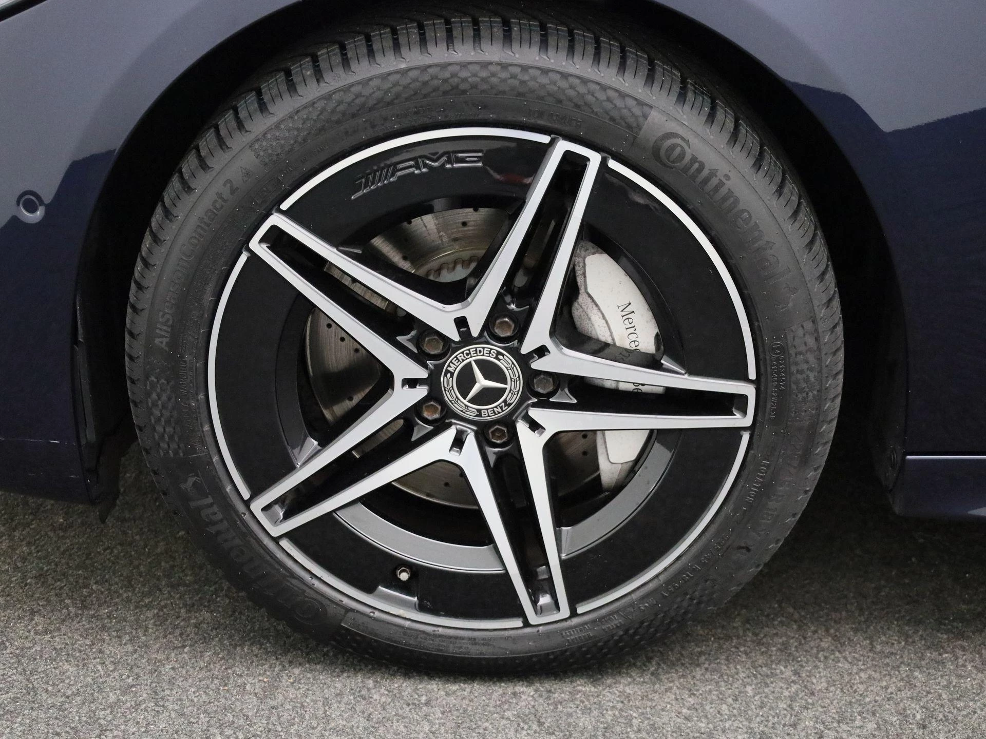 Mercedes-Benz-C-Klasse-image-12