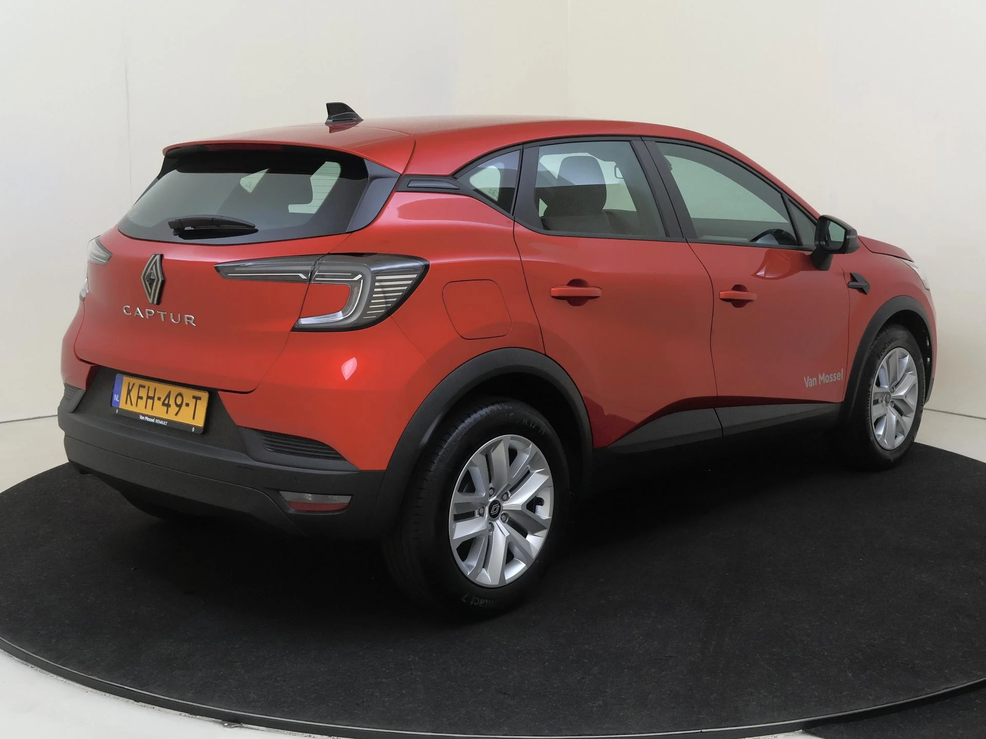 Renault-Captur-image-6