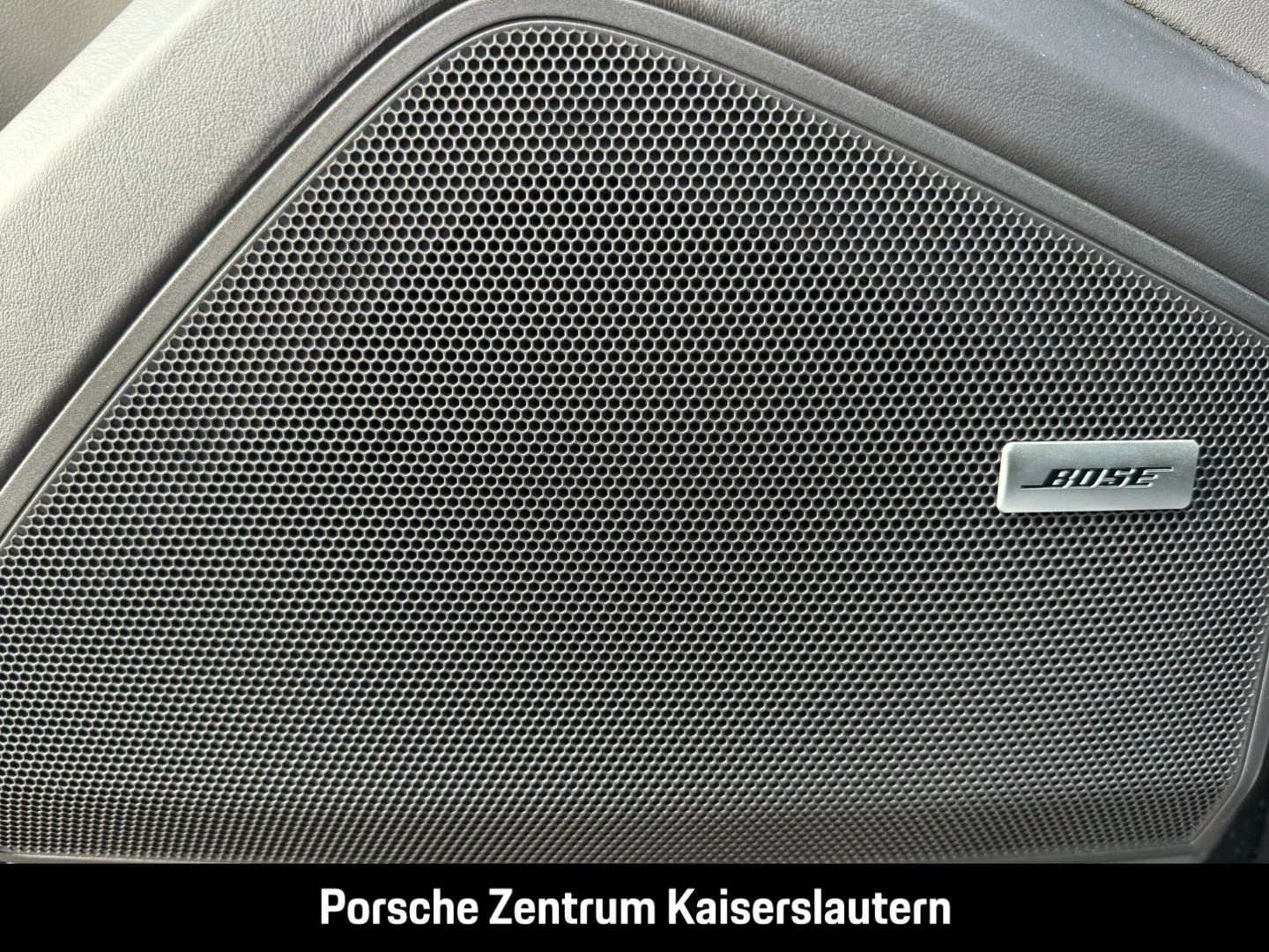 Porsche Cayenne S HA-Lenkung InnoDrive Head-Up BOSE LED -