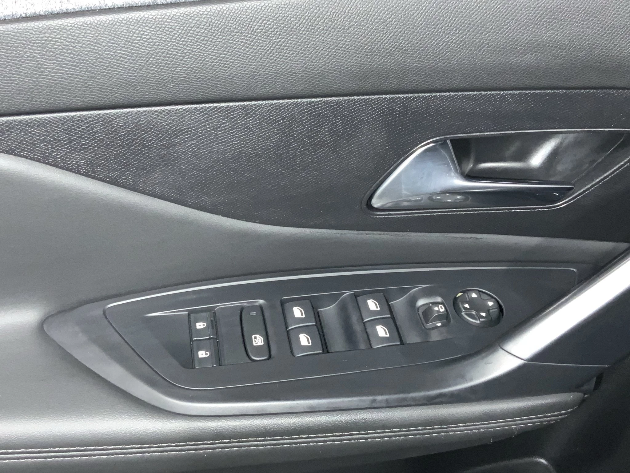 Peugeot-308-image-15