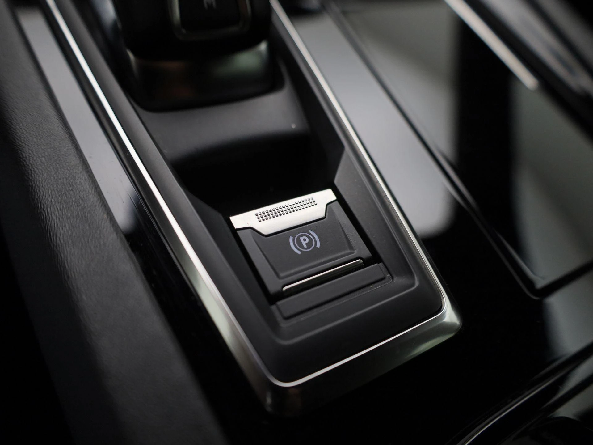 Peugeot-508-image-31