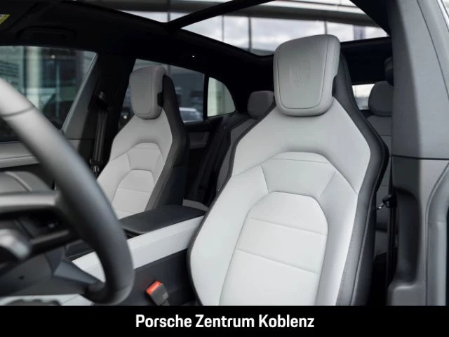 Porsche Cayenne Electric -