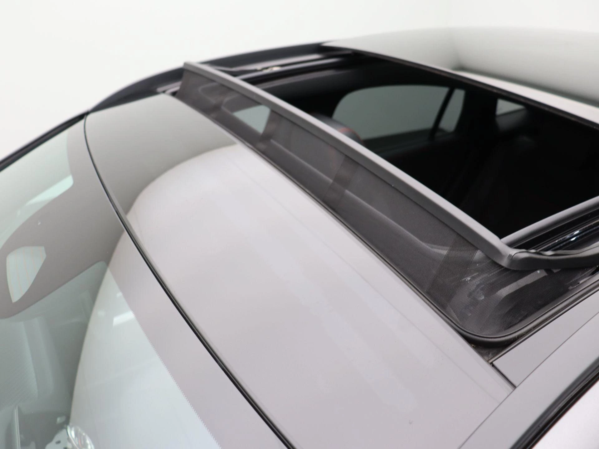 Mercedes-Benz EQA 250+ Star Edition + PANO DAK + BURMESTER + TREKHAAK + CARPLAY +