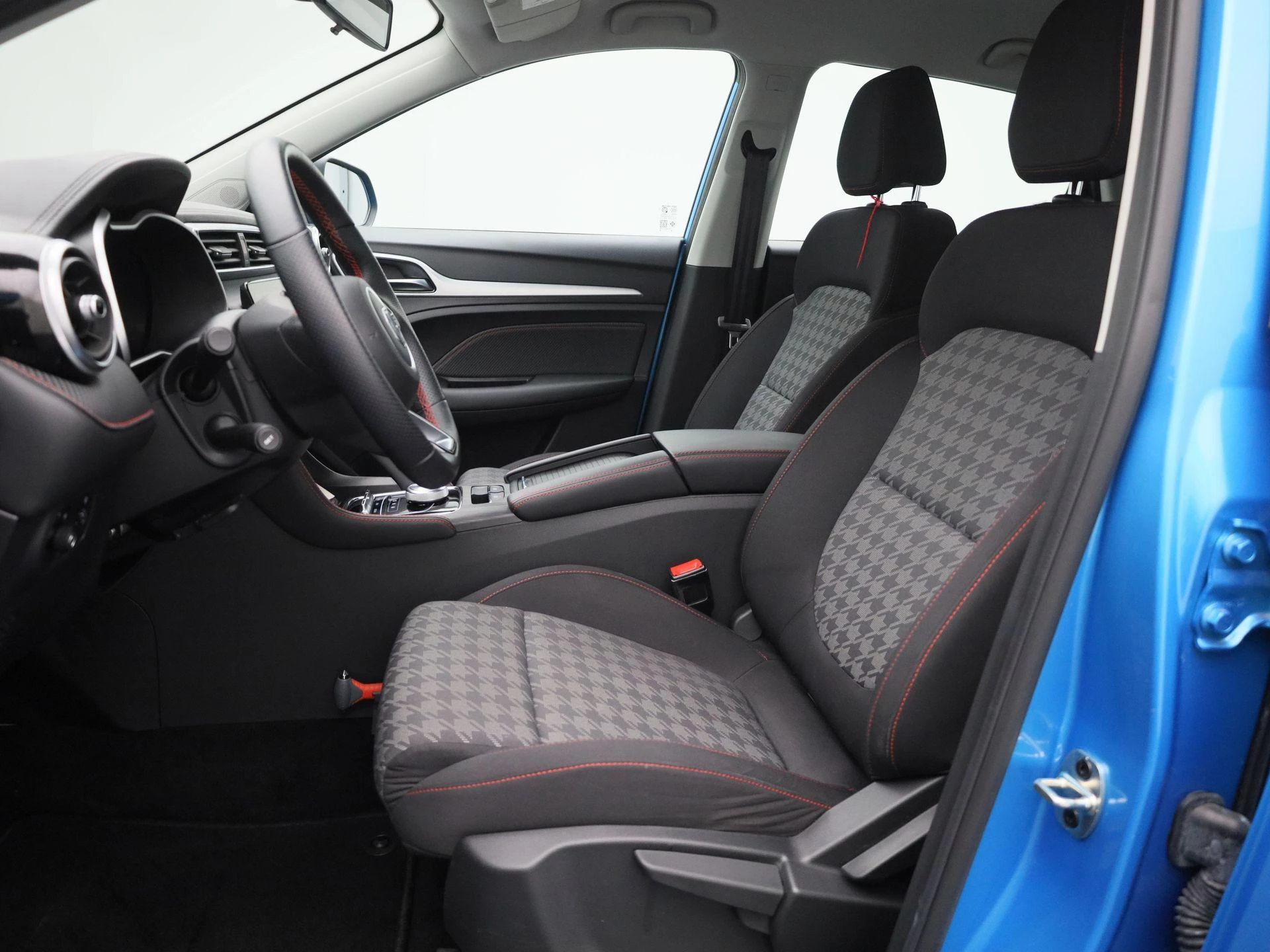 MG-ZS EV-image-7