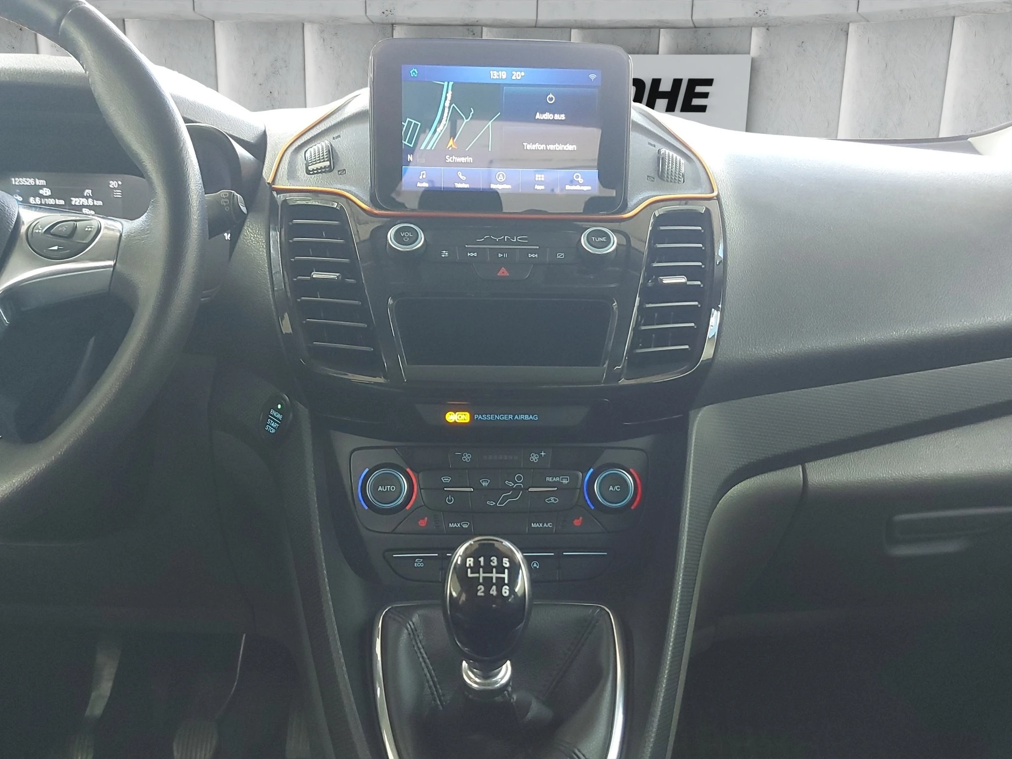 Ford-Tourneo Connect-image-14