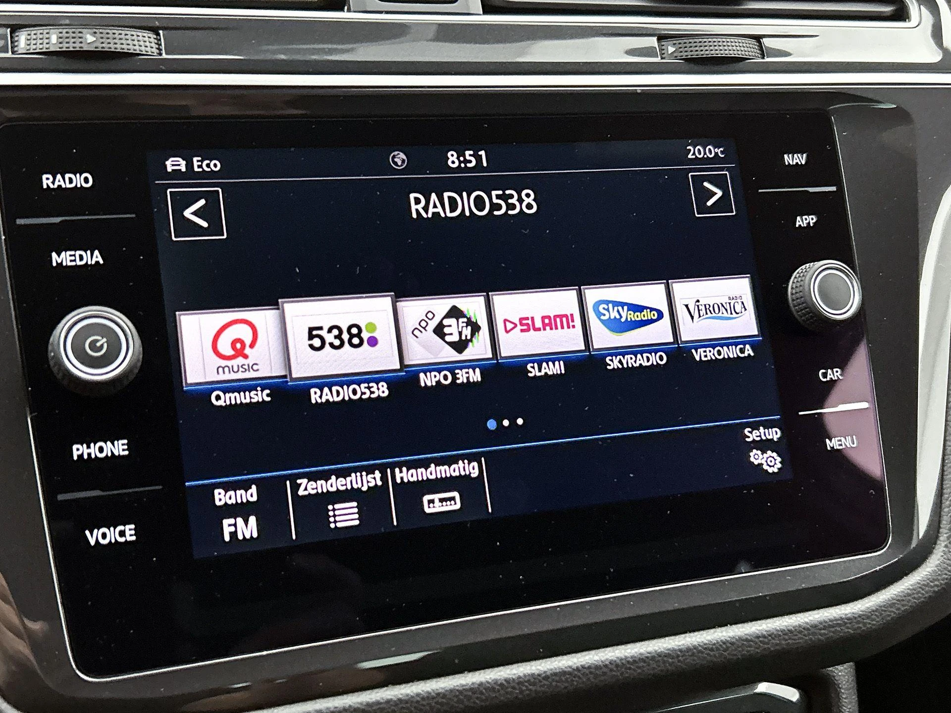 Volkswagen-Tiguan-image-6