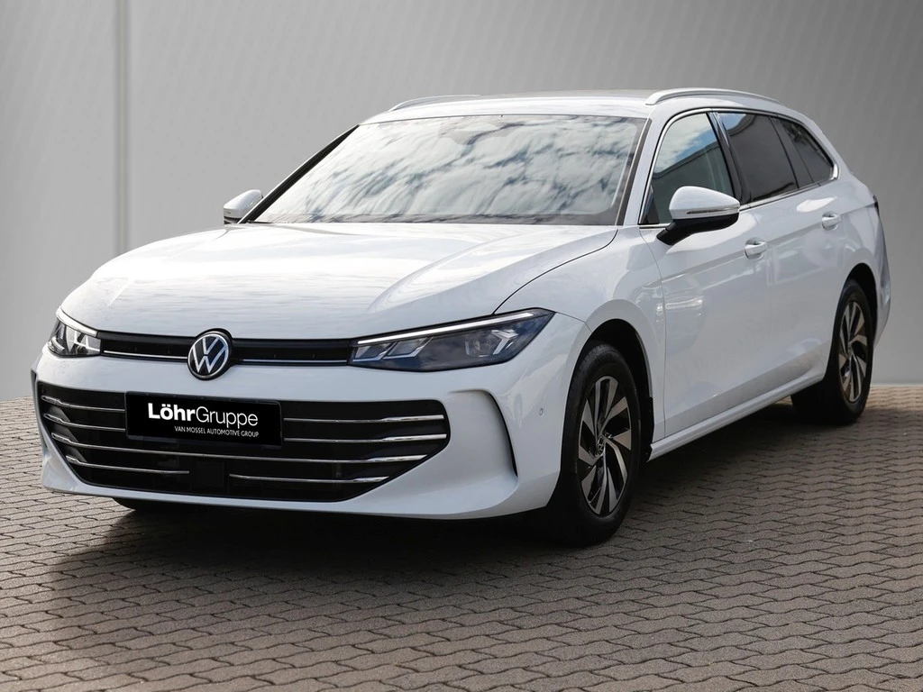 Volkswagen-Passat-image-1