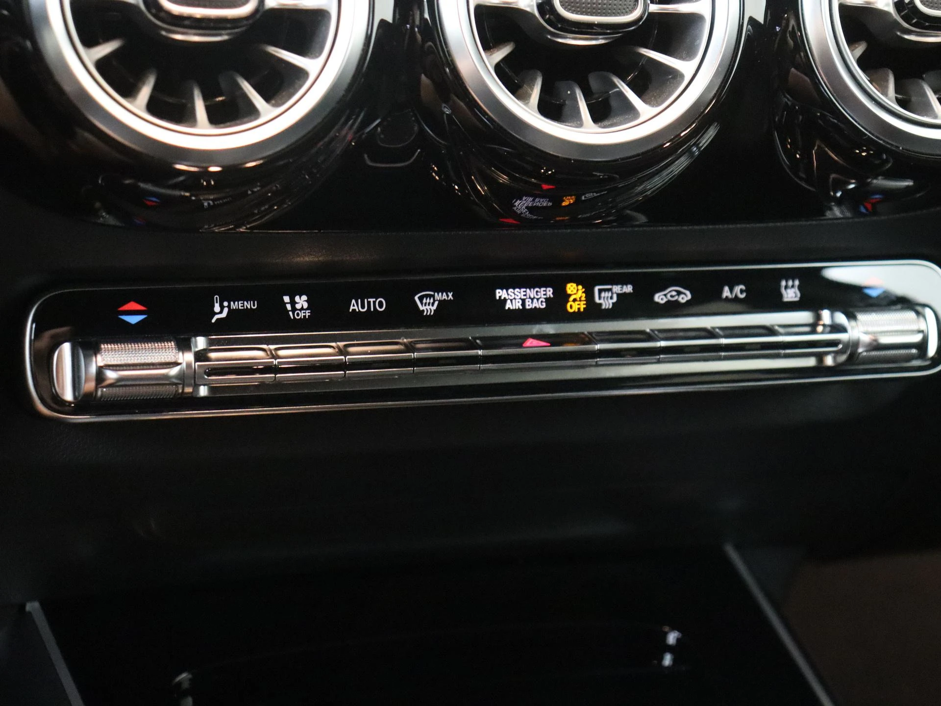 Mercedes-Benz EQA 250 Business Solution AMG 67 kWh