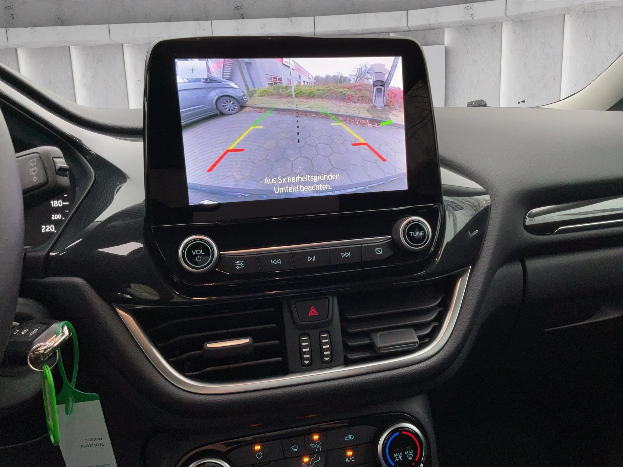Ford Puma Titanium Hybrid