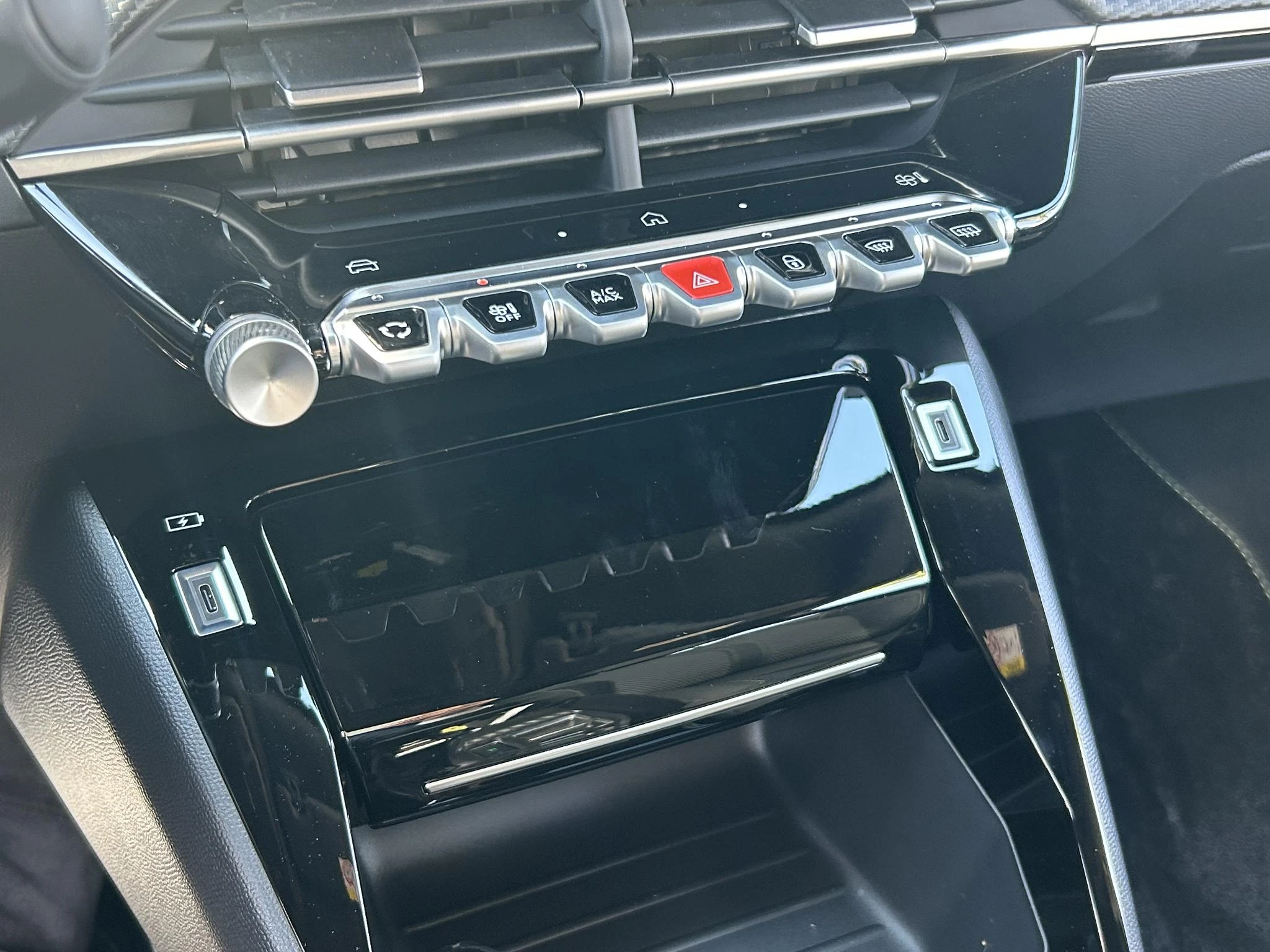 Peugeot-2008-image-16