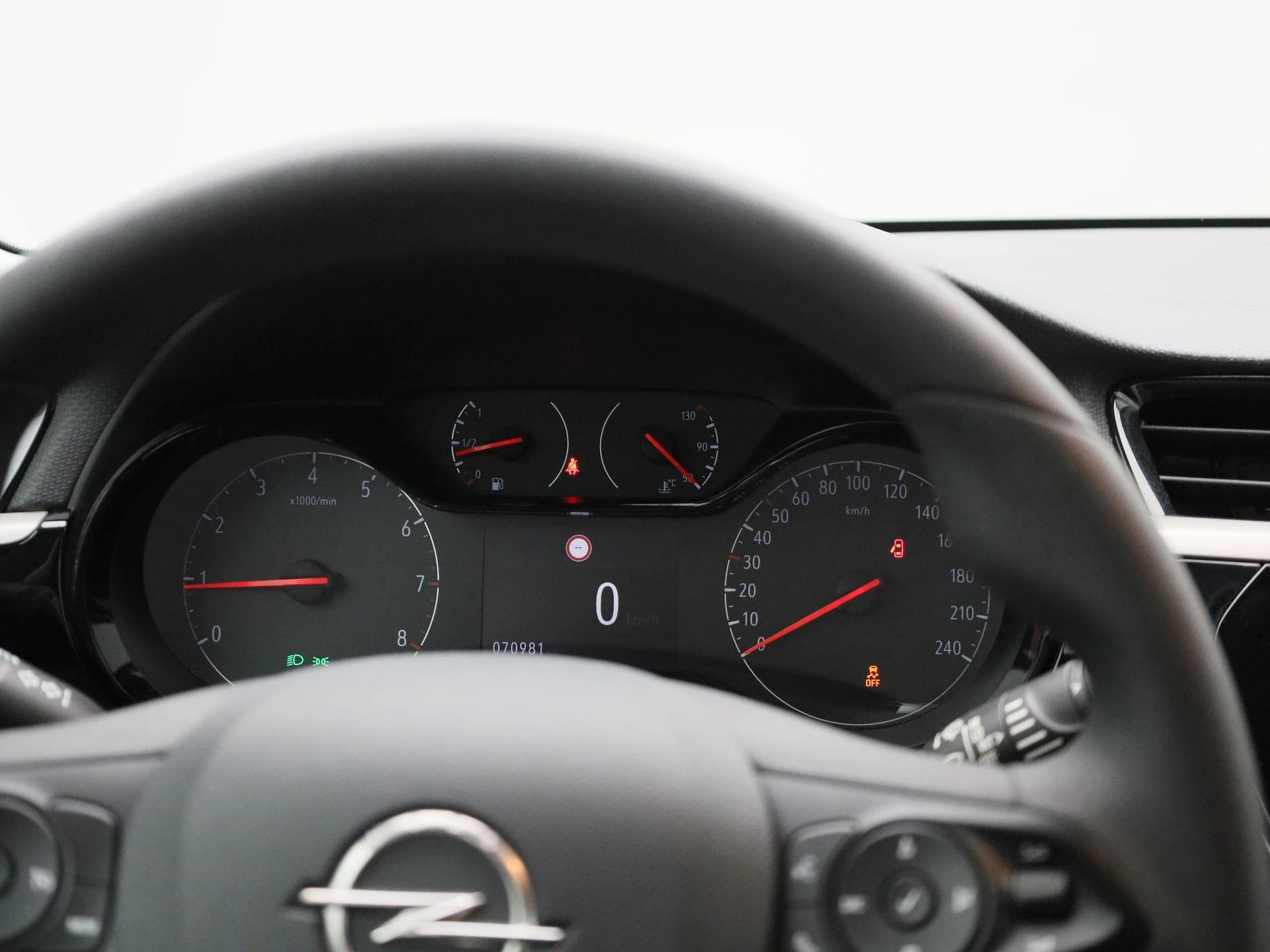 Opel-Corsa-image-8