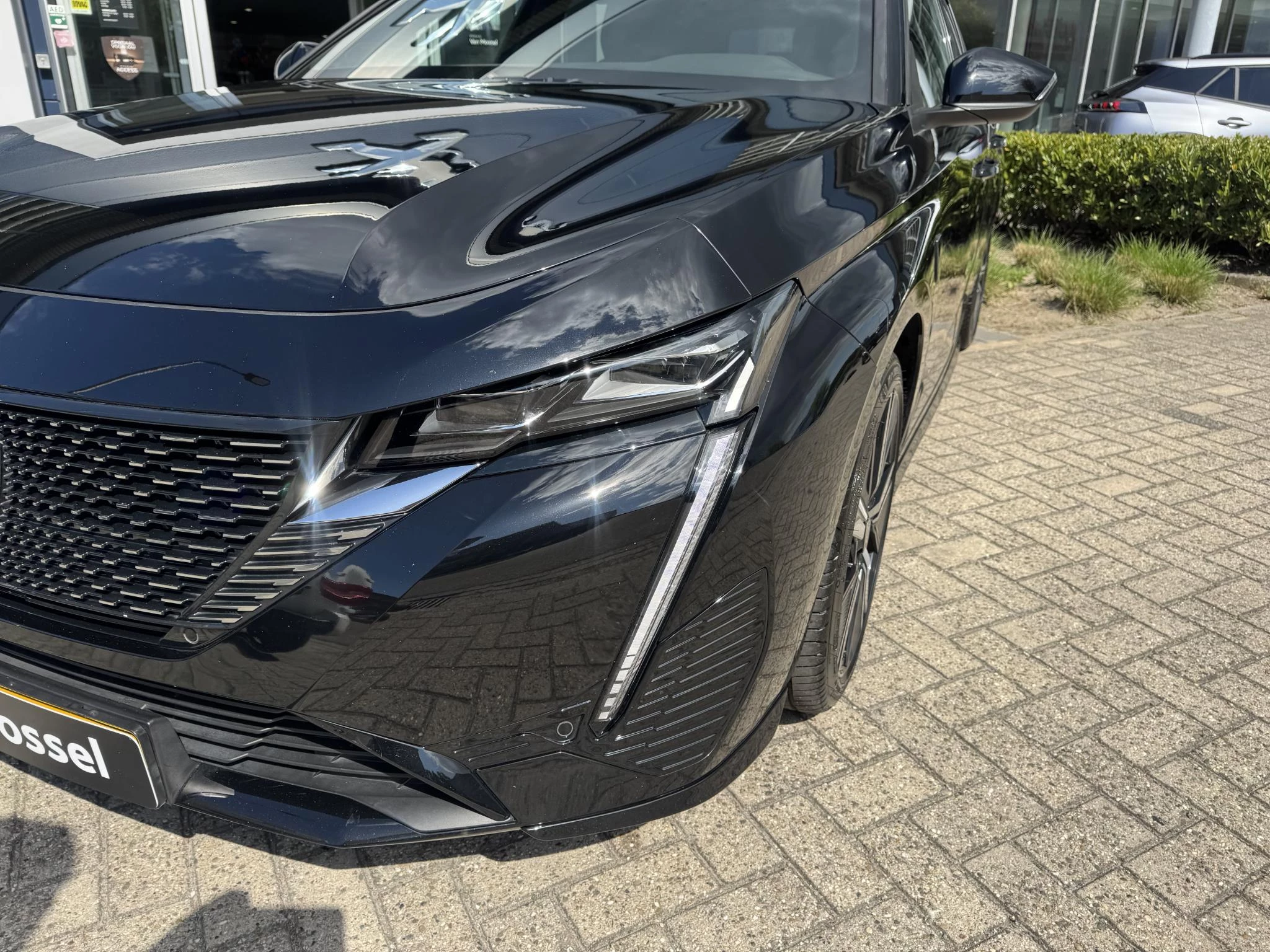 Peugeot-308-image-8