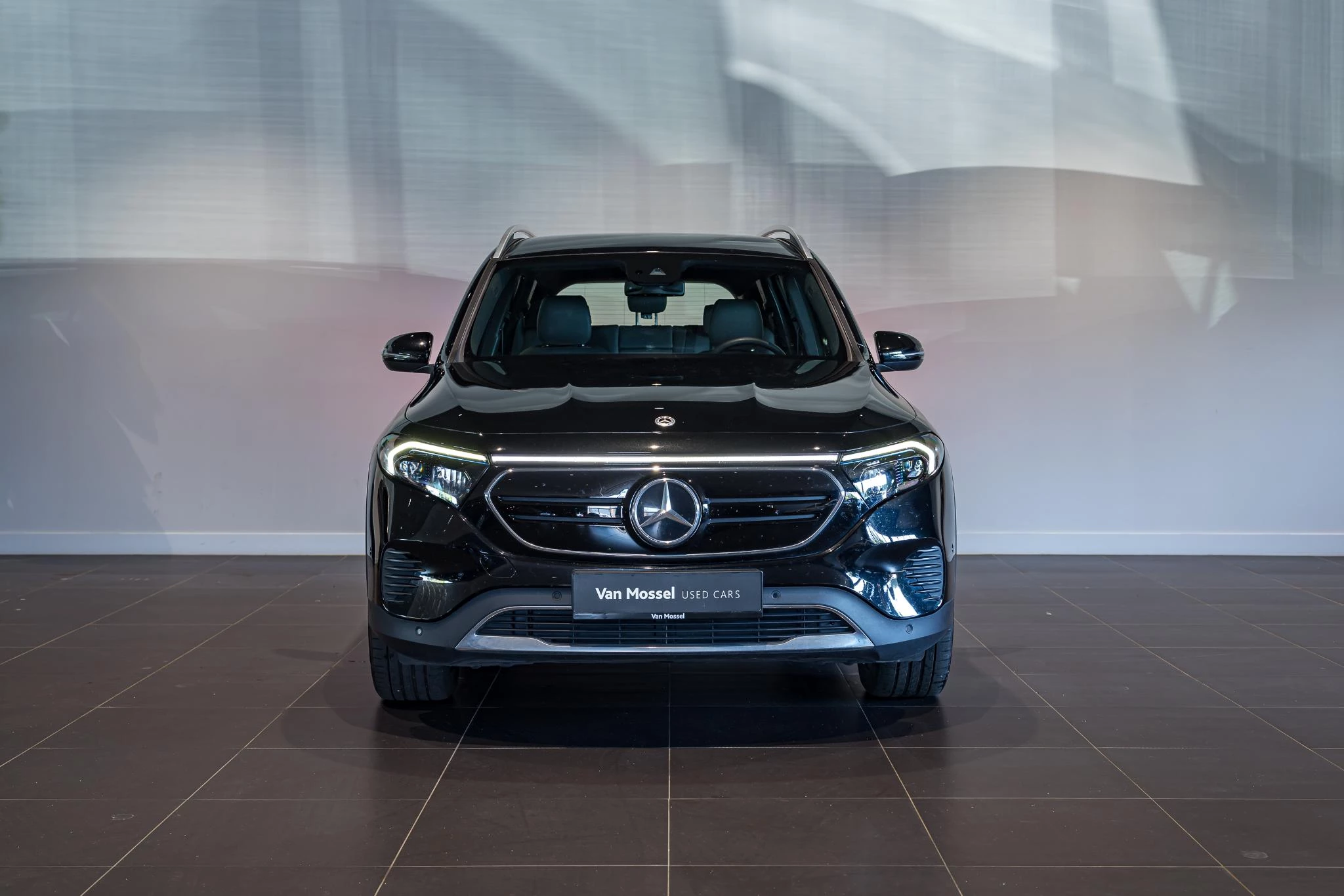 Mercedes-Benz EQB 300 4Matic | Zetelverw. | Sfeerver. | Carplay