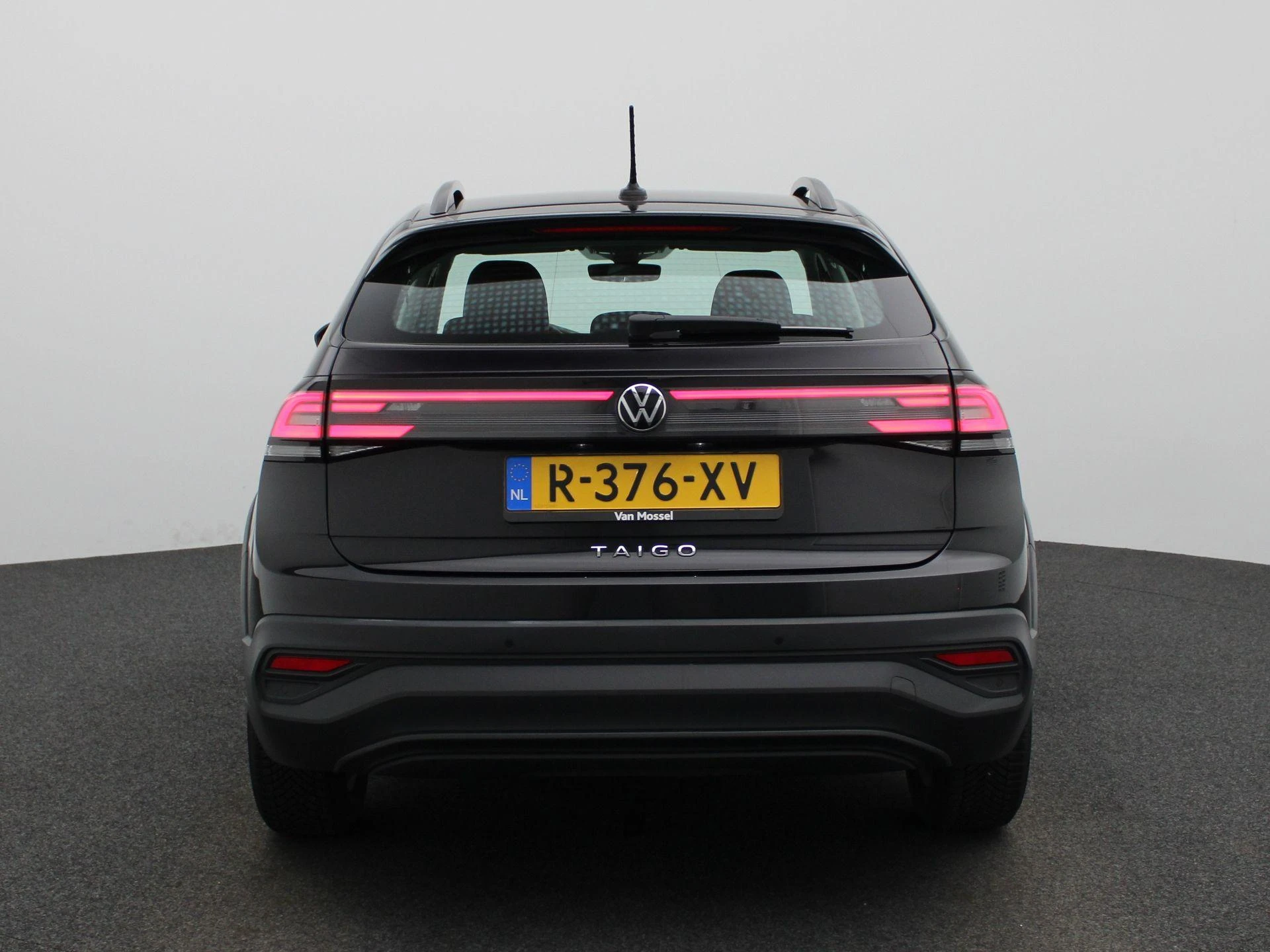 Volkswagen-Taigo-image-4