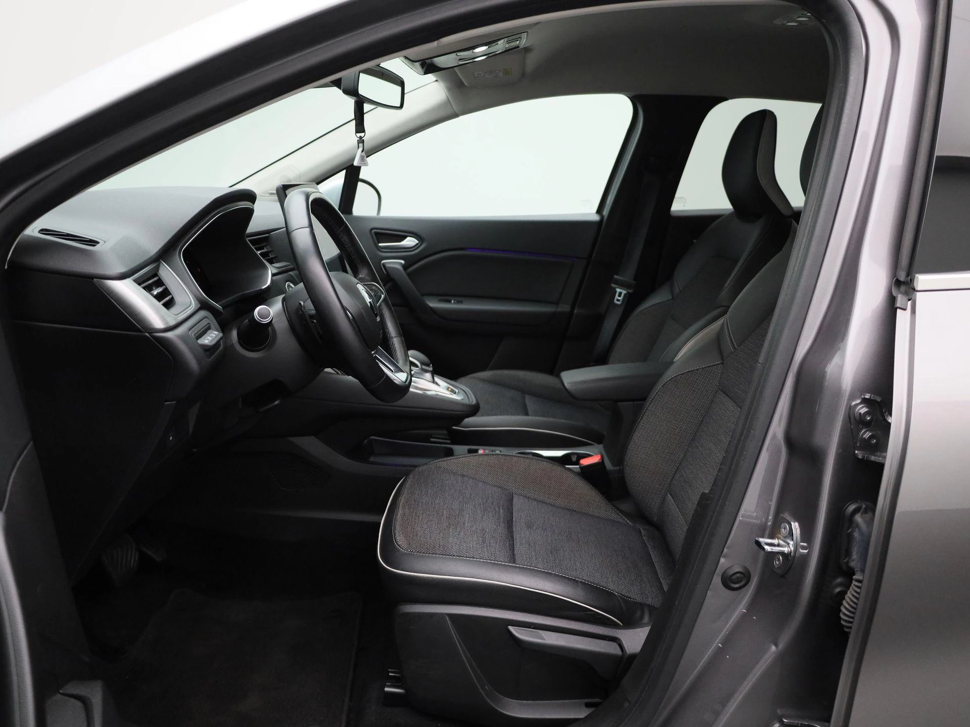 Renault-Captur-image-8