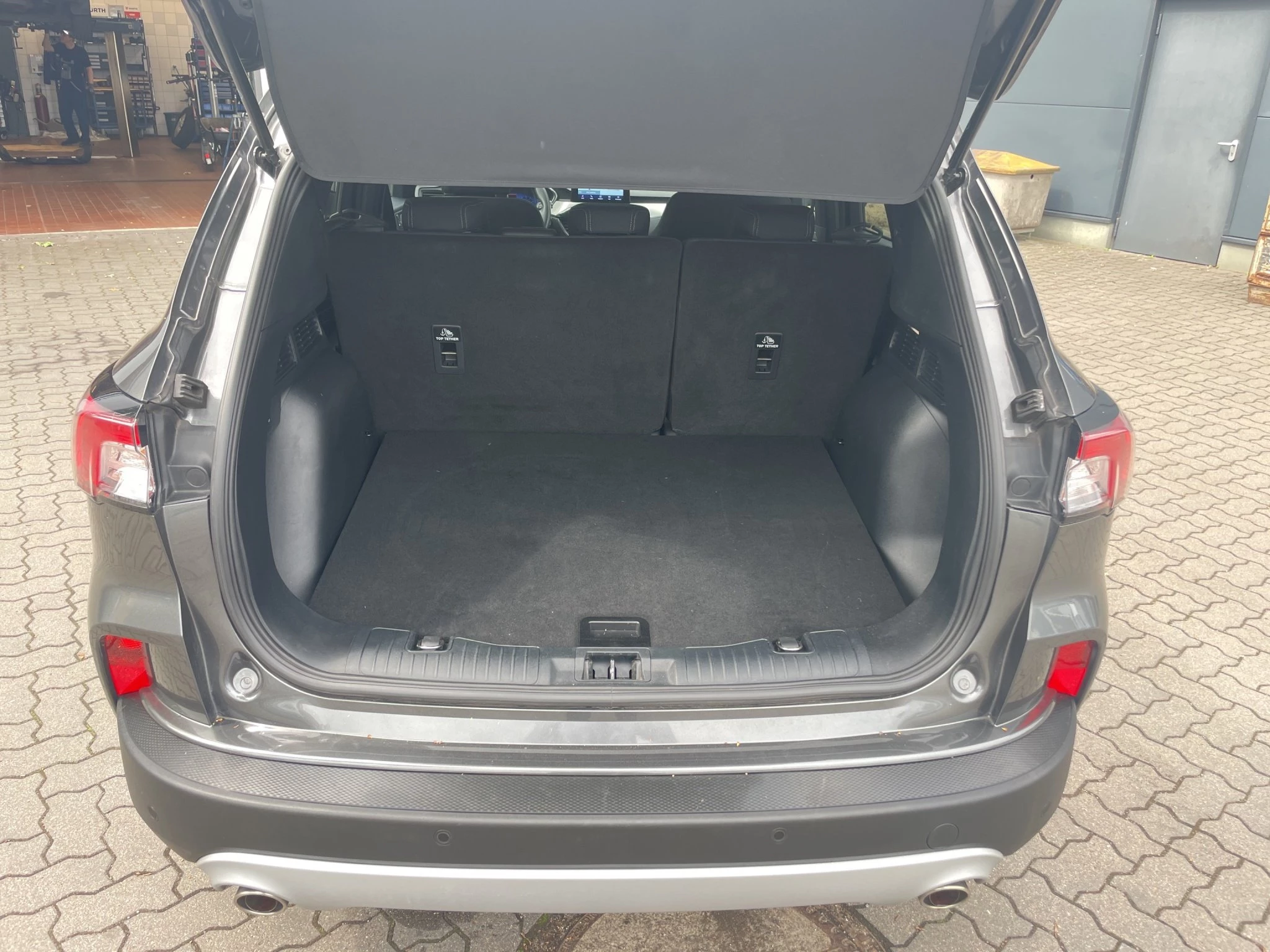 Ford Kuga Titanium NAVI | WINTER-PAKET | WINTERRÄDER