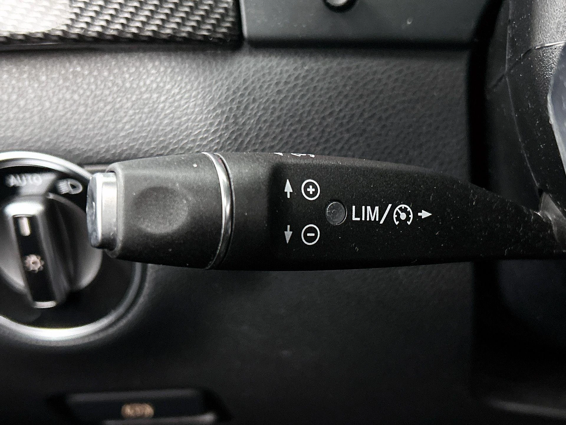 Mercedes-Benz-B-Klasse-image-5