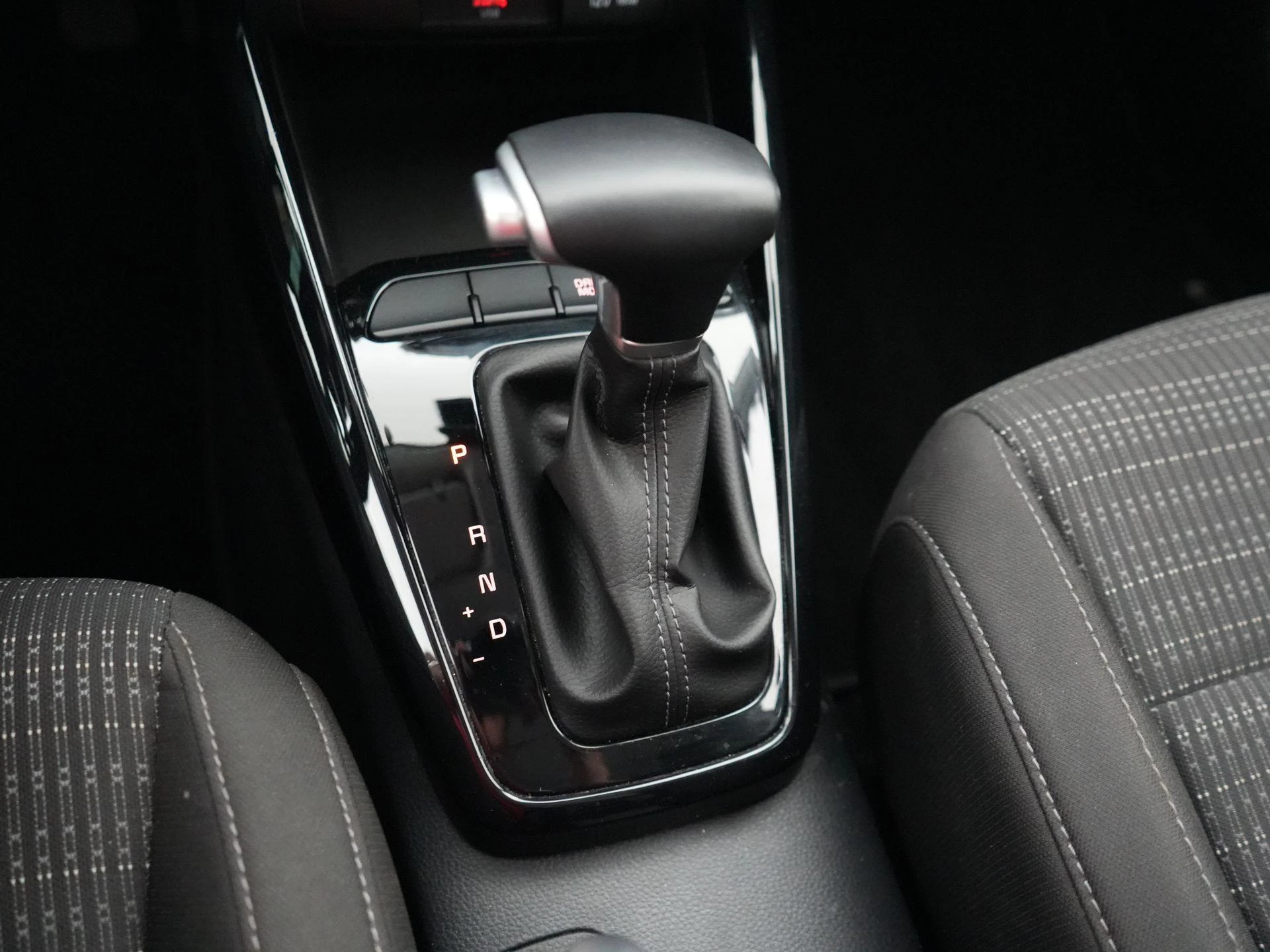 Kia-Stonic-image-13