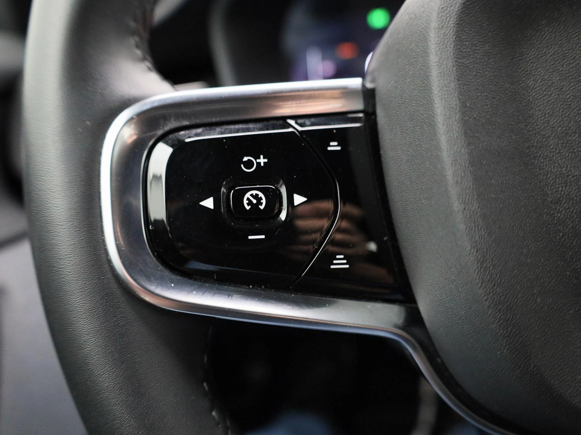Polestar-2-image-21