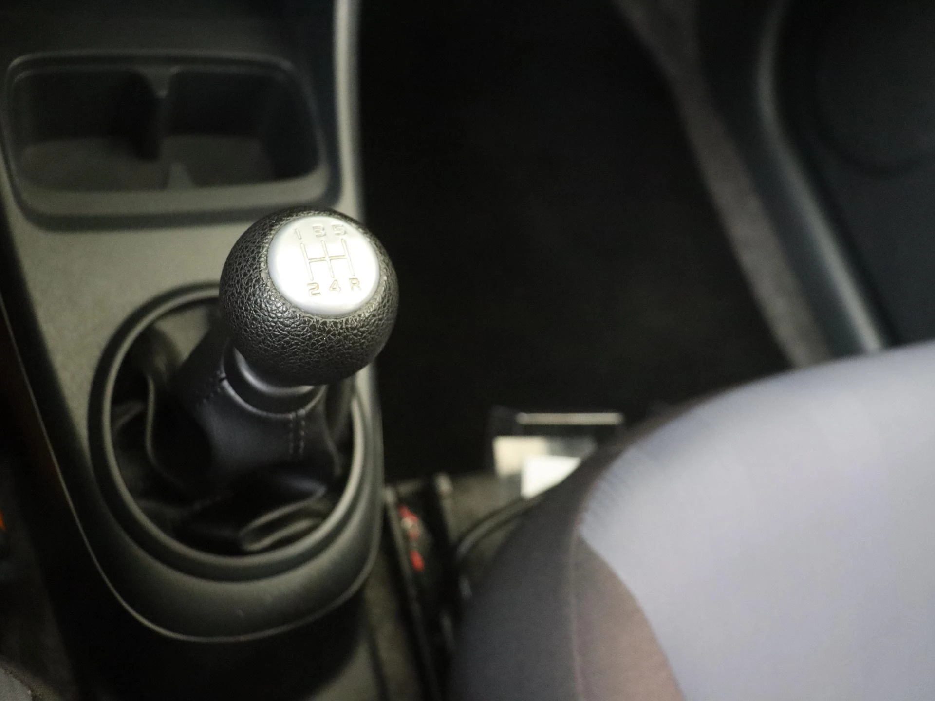 Suzuki-Alto-image-19